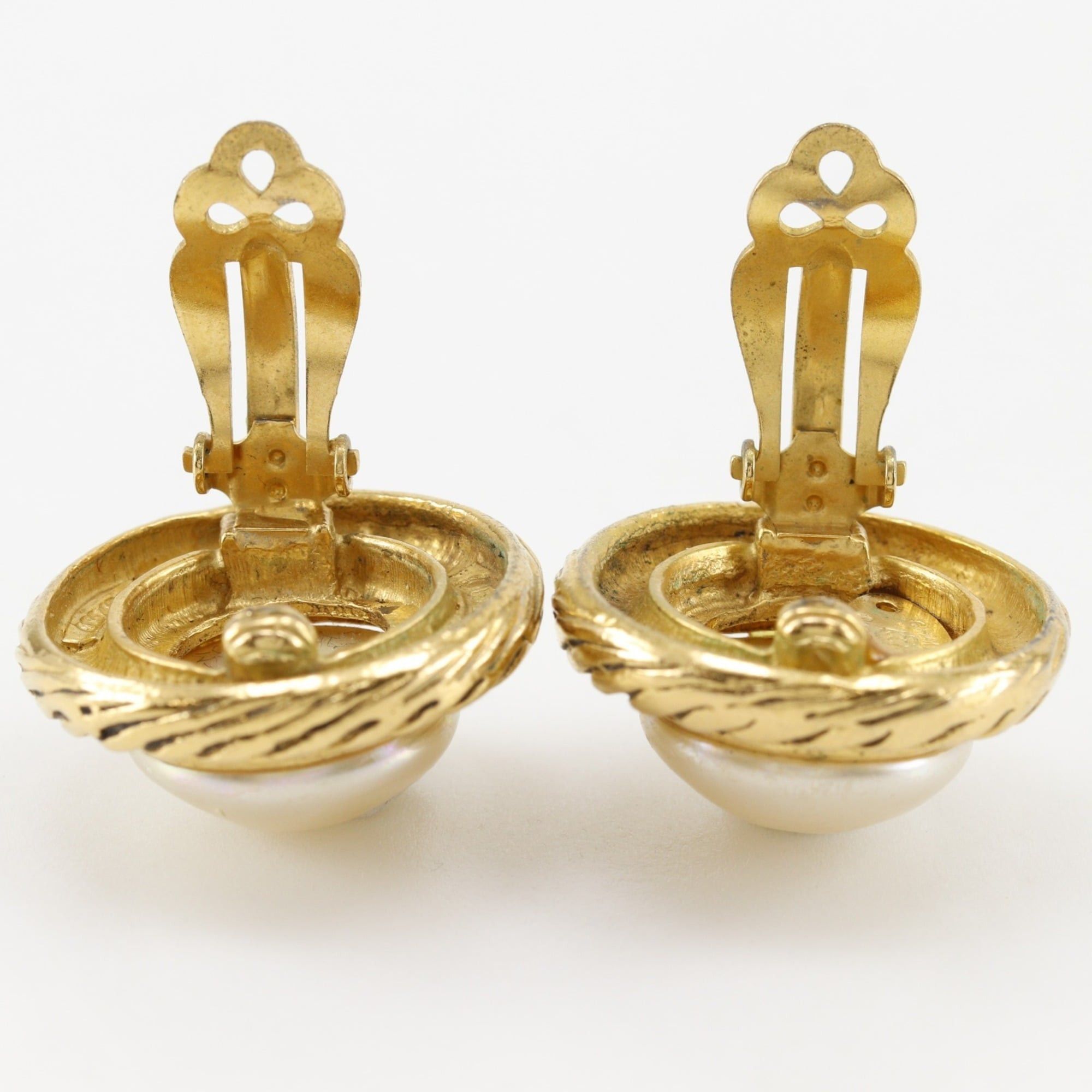 Chanel Chanel earrings, gold plated with faux pearls, approximately 24.6g, women's. Size ONE SIZE - 5 Thumbnail
