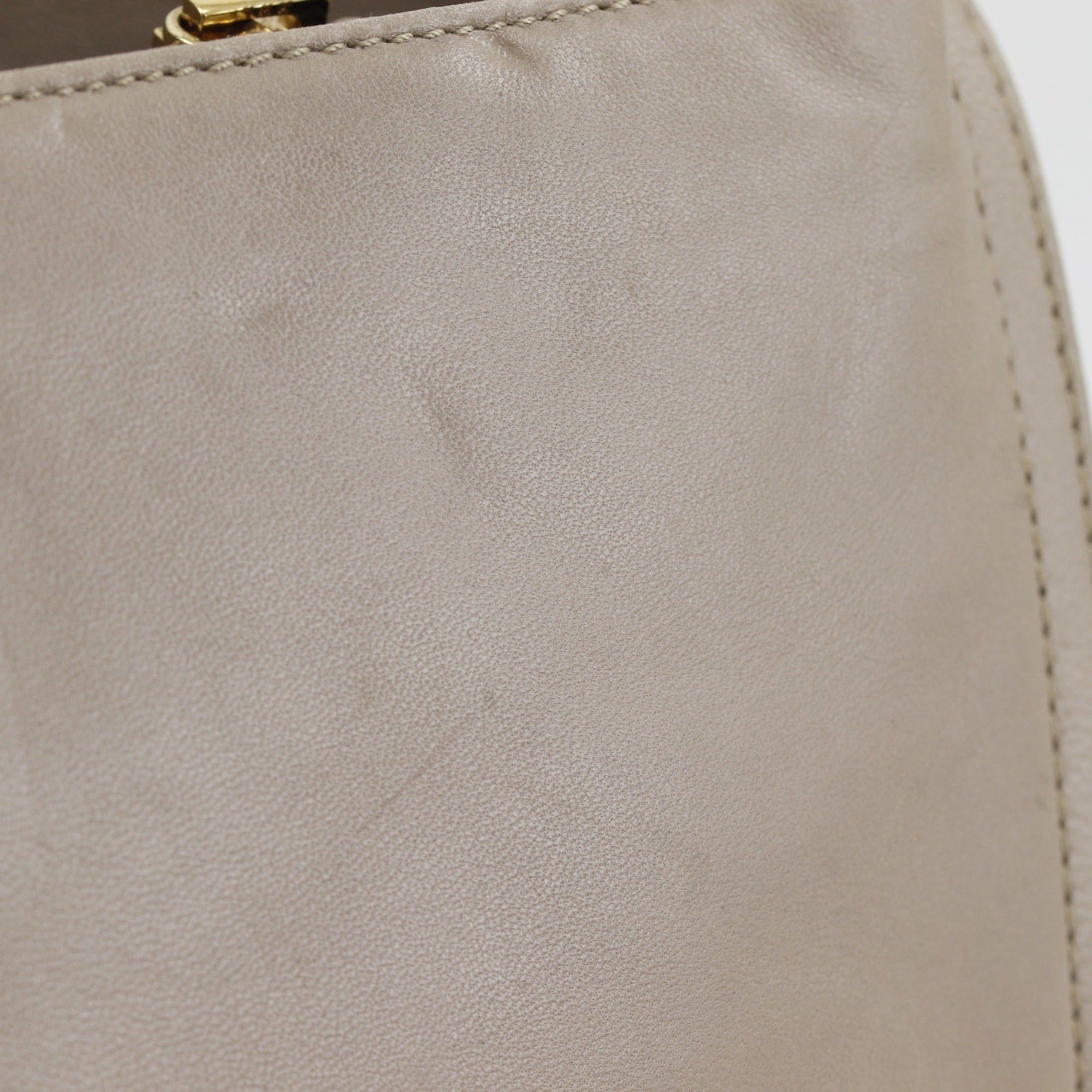 Loewe Loewe Shoulder Bag, Lambskin, Beige, A5 Size, Women's Size ONE SIZE - 10 Thumbnail