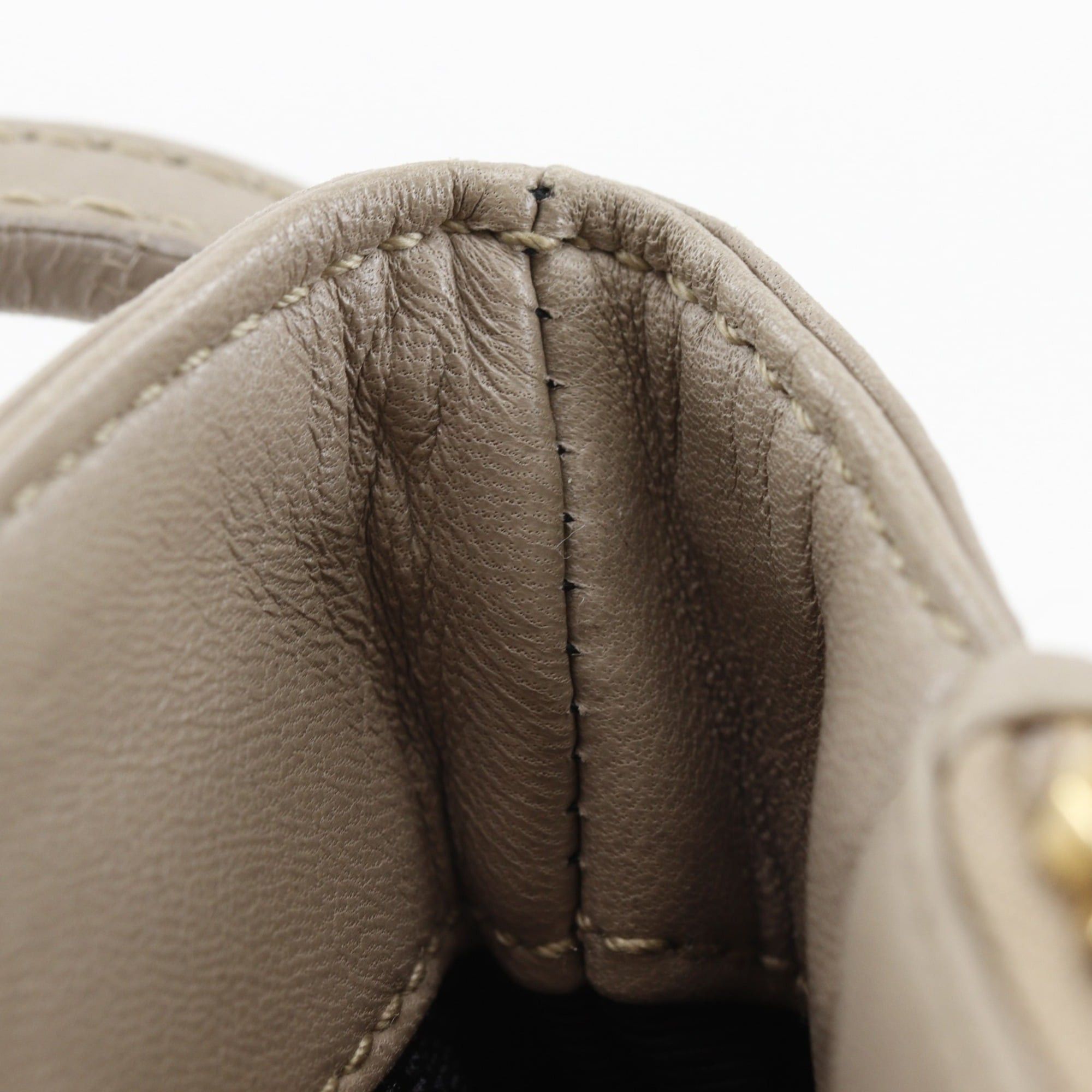 Loewe Loewe Shoulder Bag, Lambskin, Beige, A5 Size, Women's Size ONE SIZE - 13 Thumbnail