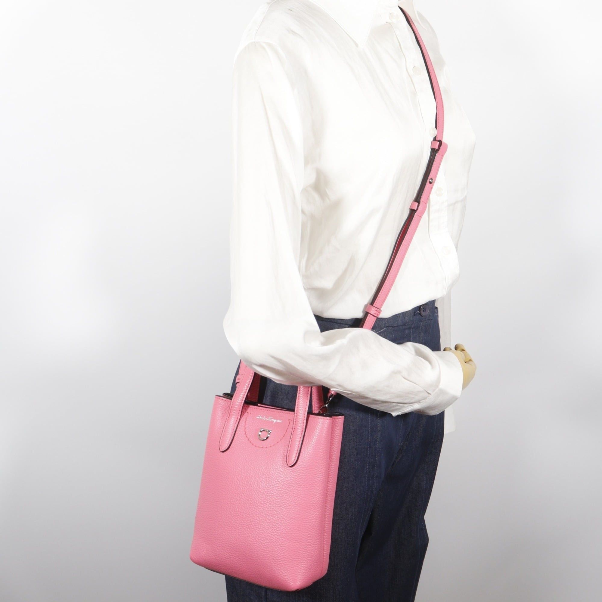 Salvatore Ferragamo Salvatore Ferragamo Gancini Handbag/Shoulder Bag GU-220024 Leather Pink 2-way Snap Button Women's Size ONE SIZE - 17 Thumbnail