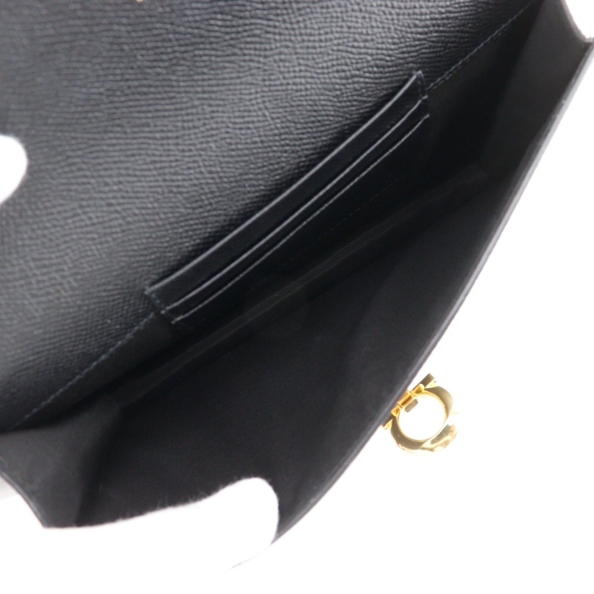 Salvatore Ferragamo Salvatore Ferragamo Gancini Shoulder Bag, Chain 2-Way Clutch, Leather, Black, Flap, Women's Size ONE SIZE - 6 Thumbnail