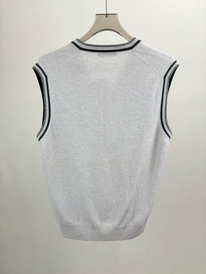 Loro Piana Loro Piana Cashmere V-Neck Vest Size 52 Size US L / EU 52-54 / 3 - 2 Thumbnail