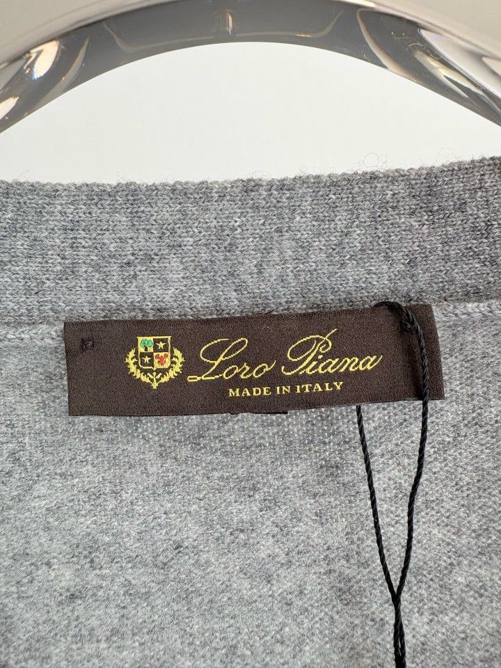 Loro Piana Loro Piana Cashmere V-Neck Vest Size 52 Size US L / EU 52-54 / 3 - 3 Thumbnail