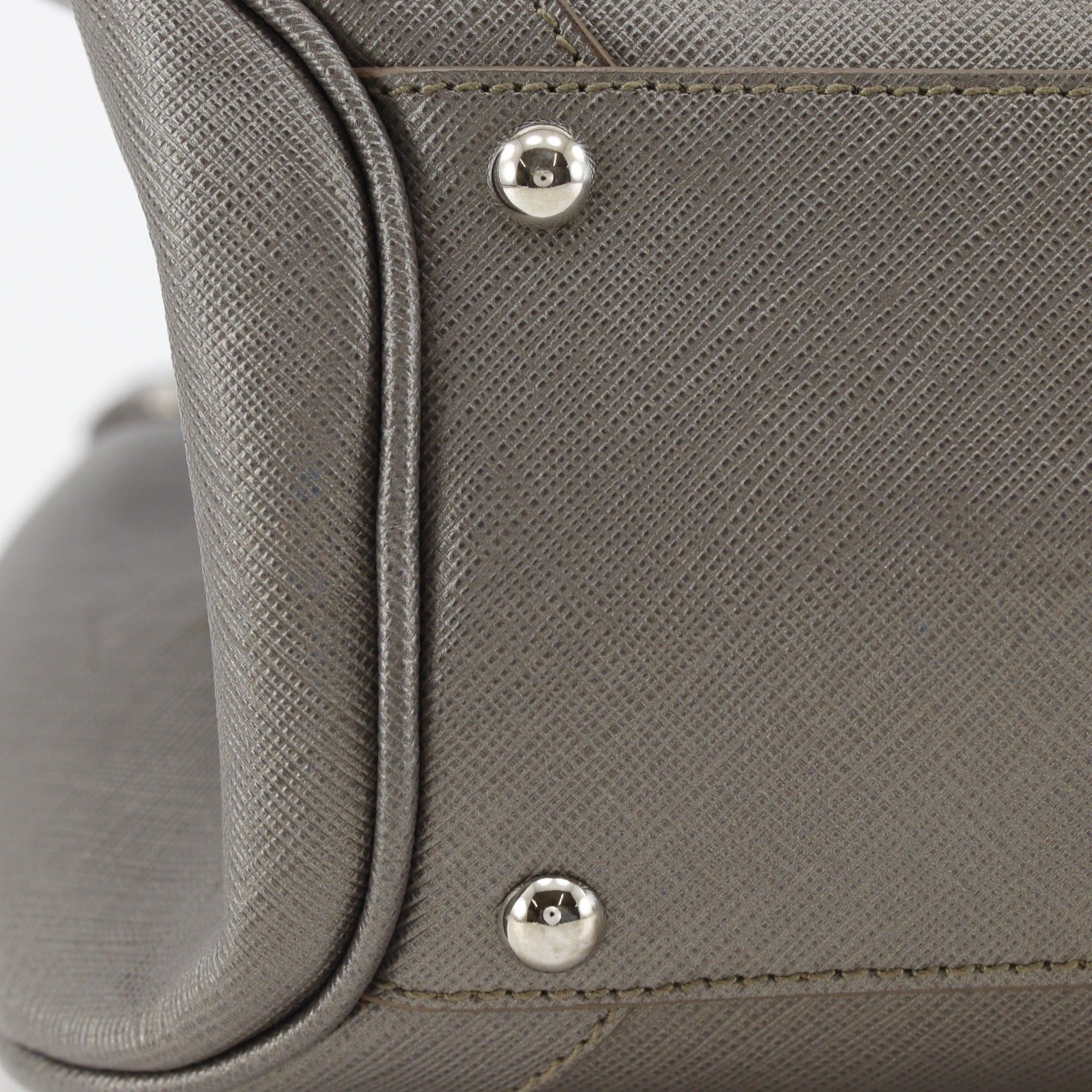 Salvatore Ferragamo Salvatore Ferragamo Gancini Tote Bag DY-21 7814 Leather Gray A5 Women's Size ONE SIZE - 12 Thumbnail