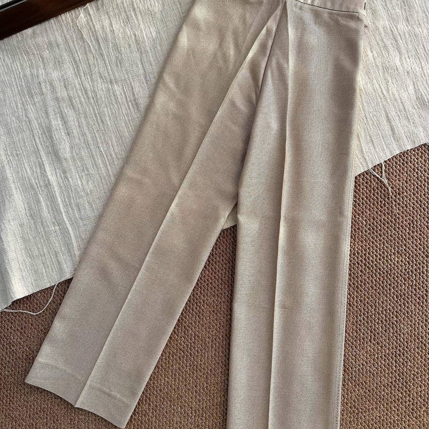 Loro Piana Loro Piana 100% Silk Trousers Size 38 Size 26" / US 2 / IT 38 - 2 Thumbnail