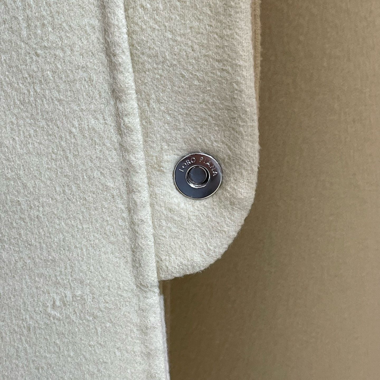 Loro Piana Loro Piana Cashmere Cape Size M Size M / US 6-8 / IT 42-44 - 5 Thumbnail