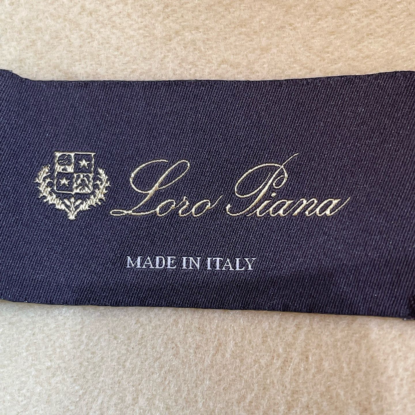 Loro Piana Loro Piana Cashmere Cape Size M Size M / US 6-8 / IT 42-44 - 3 Thumbnail
