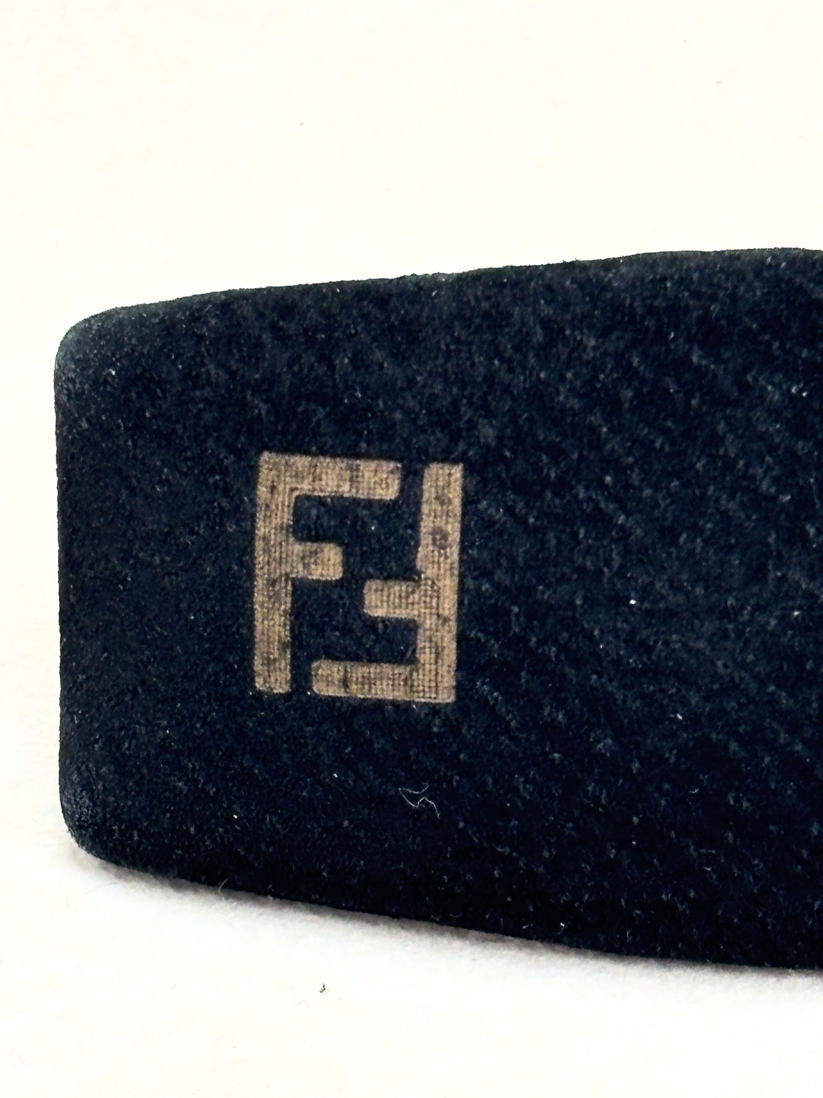 Fendi Barrette en daim Size ONE SIZE - 2 Thumbnail