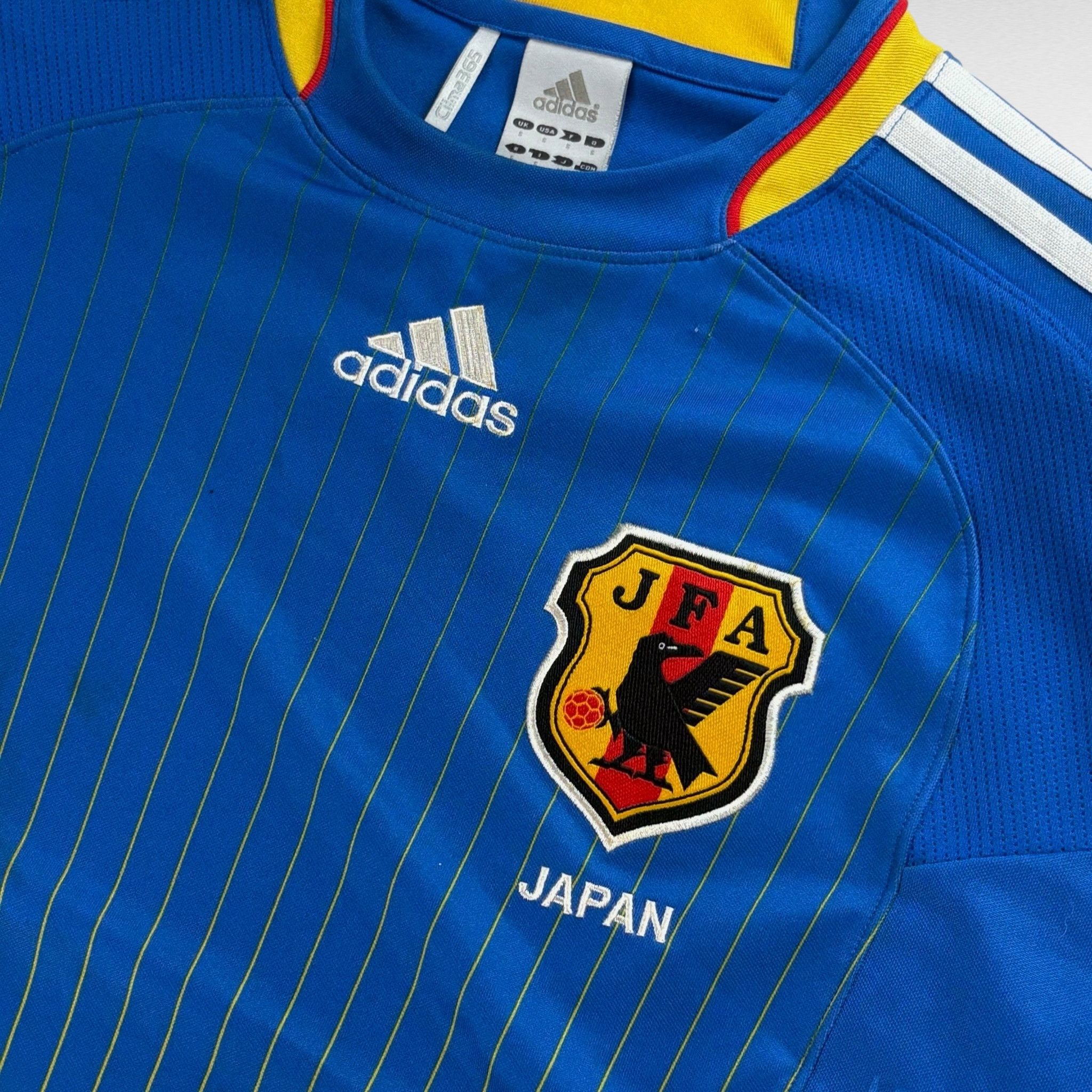 Adidas Adidas 00s Shirt Size M Size US M / EU 48-50 / 2 - 3 Thumbnail