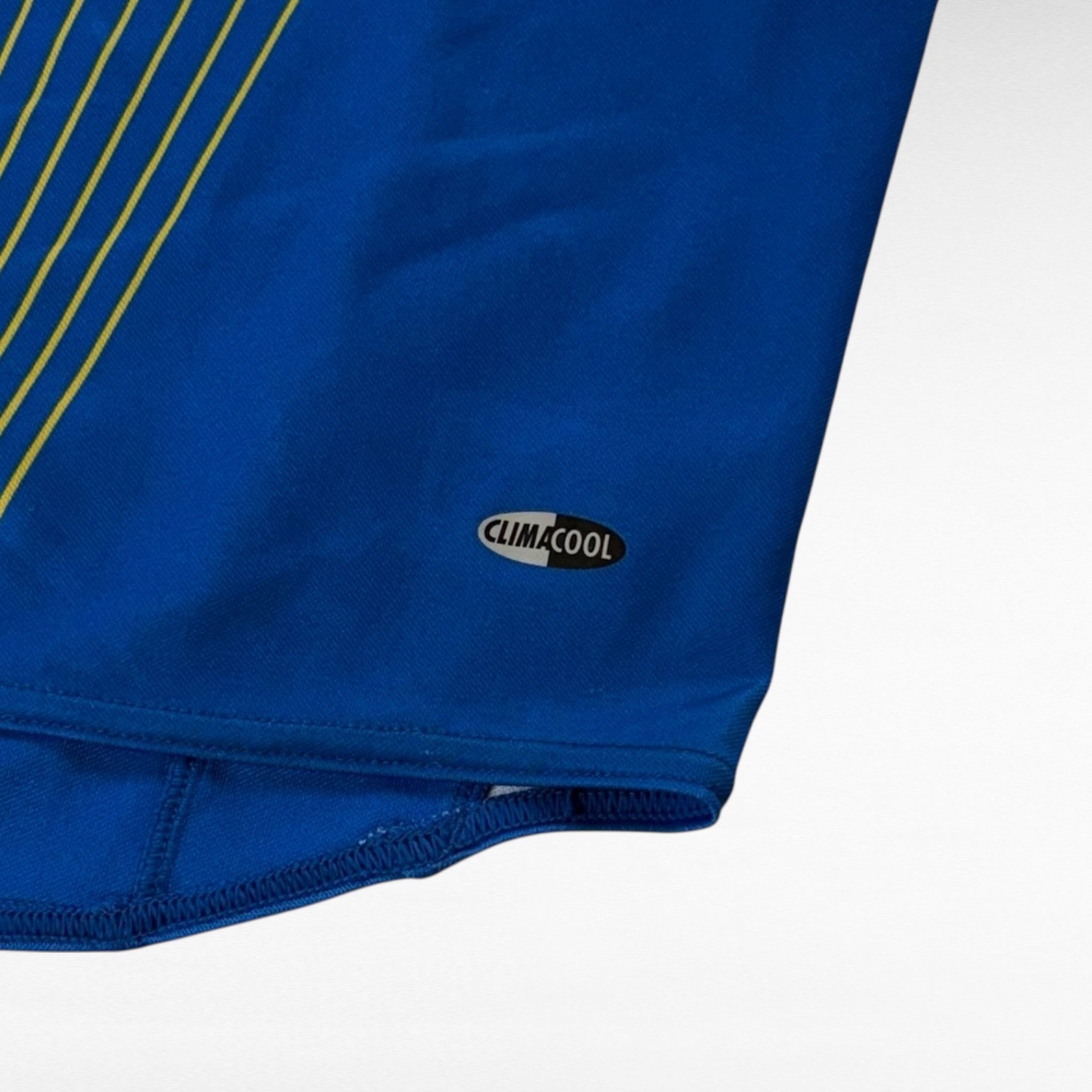 Adidas Adidas 00s Shirt Size M Size US M / EU 48-50 / 2 - 4 Thumbnail