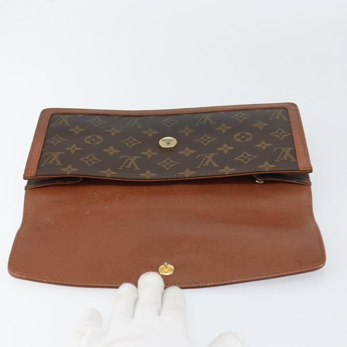 Louis Vuitton Louis Vuitton Dame Pochette Monogram Canvas Size ONE SIZE - 17 Thumbnail