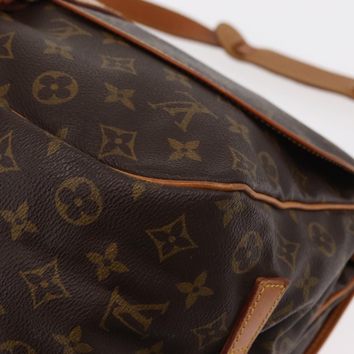 Louis Vuitton Louis Vuitton Saumur Handbag Monogram Canvas Size ONE SIZE - 18 Thumbnail