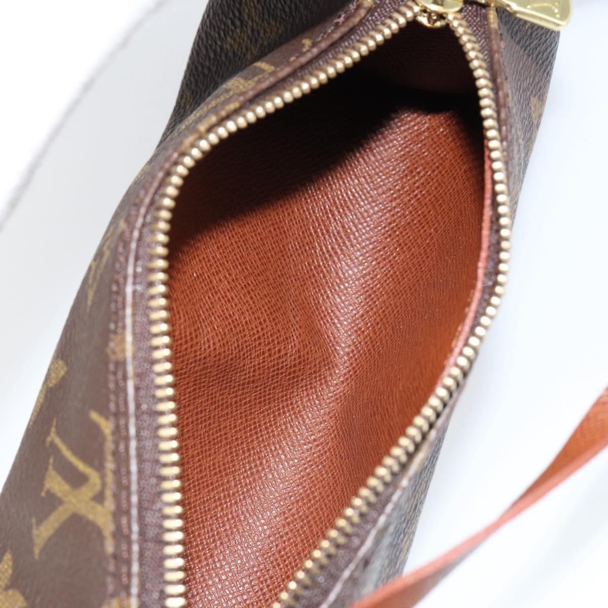 Louis Vuitton Louis Vuitton Papillon Pochette Monogram Canvas Size ONE SIZE - 5 Thumbnail