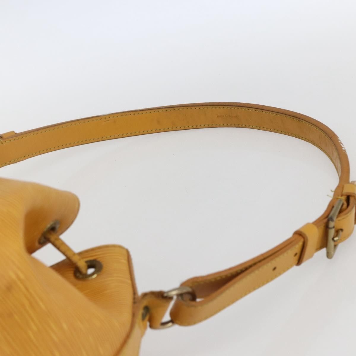 Louis Vuitton Louis Vuitton Petit Noe Epi Leather Size ONE SIZE - 8 Thumbnail