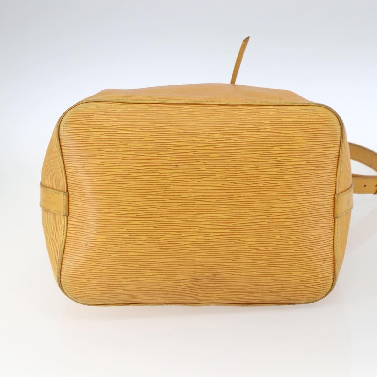 Louis Vuitton Louis Vuitton Petit Noe Epi Leather Size ONE SIZE - 14 Thumbnail