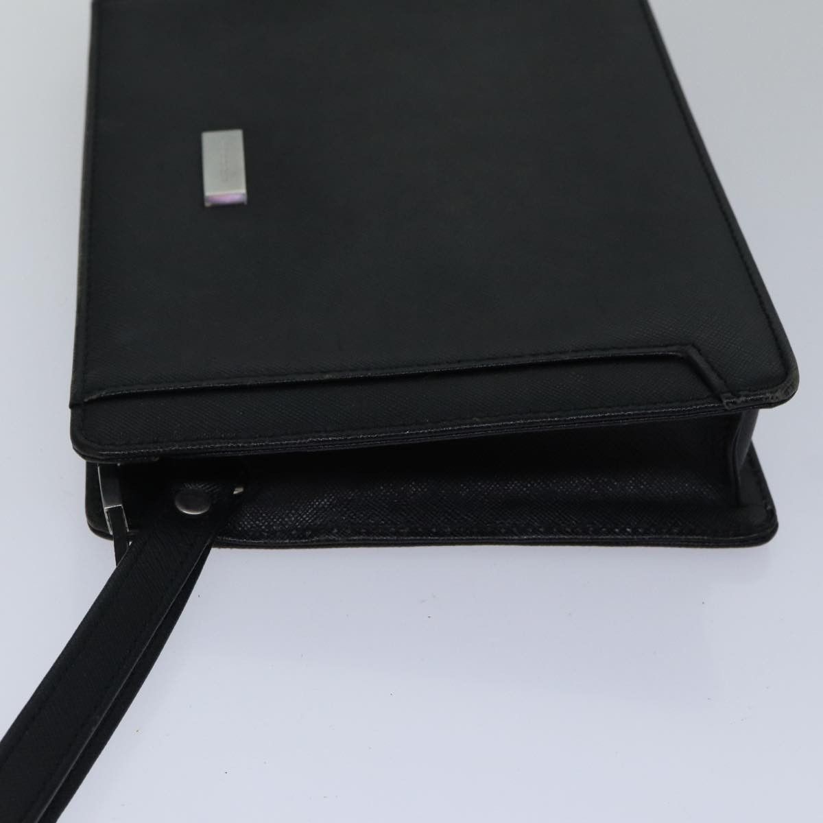 Burberry Burberry Vintage Pouch Leather Size ONE SIZE - 4 Thumbnail