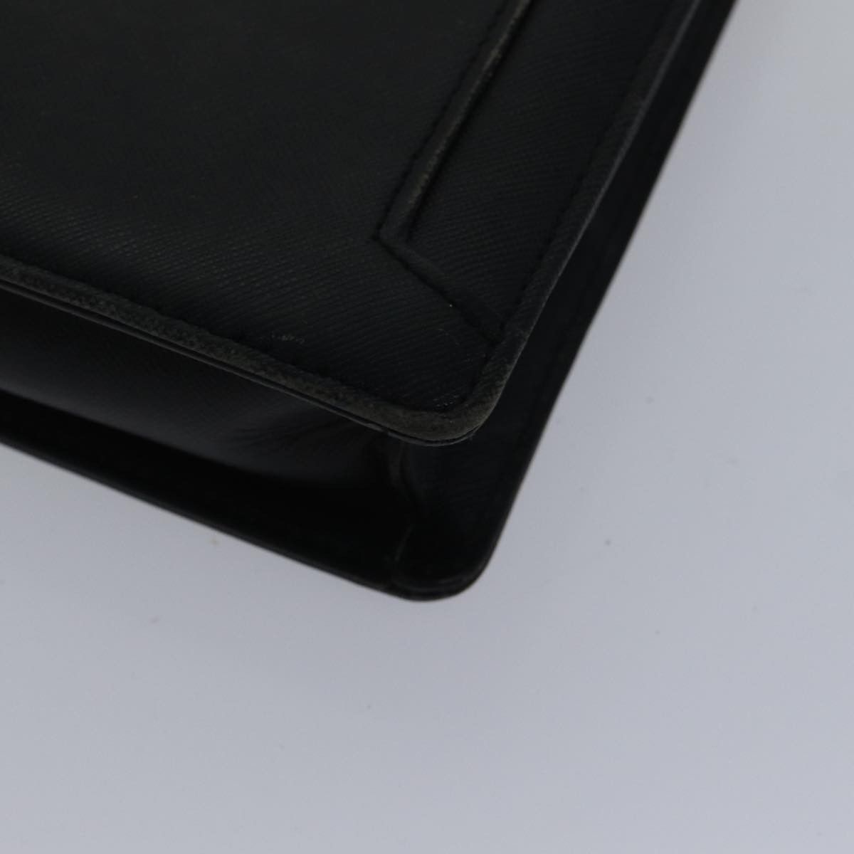 Burberry Burberry Vintage Pouch Leather Size ONE SIZE - 8 Thumbnail