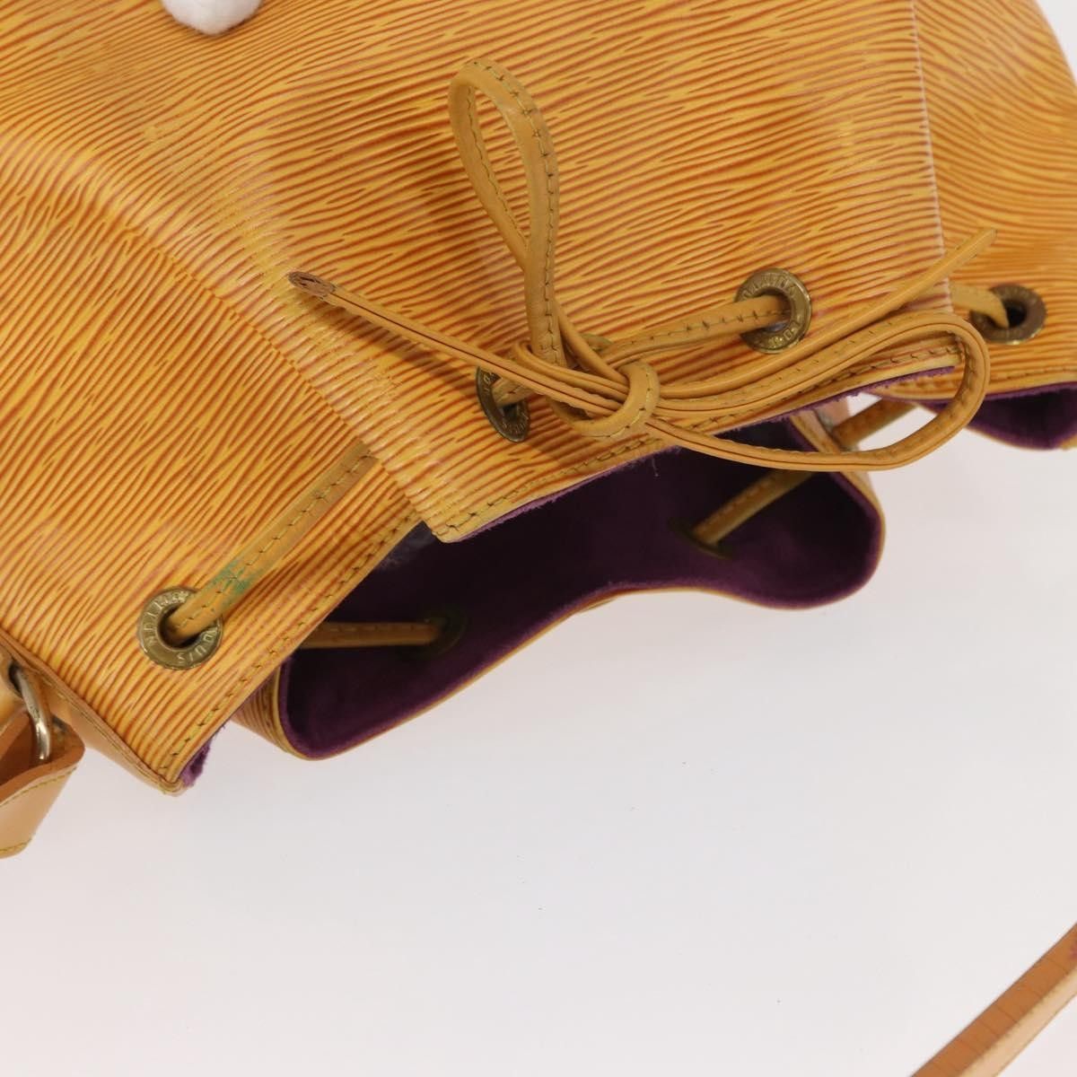 Louis Vuitton Louis Vuitton Petit Noe Epi Leather Size ONE SIZE - 13 Thumbnail