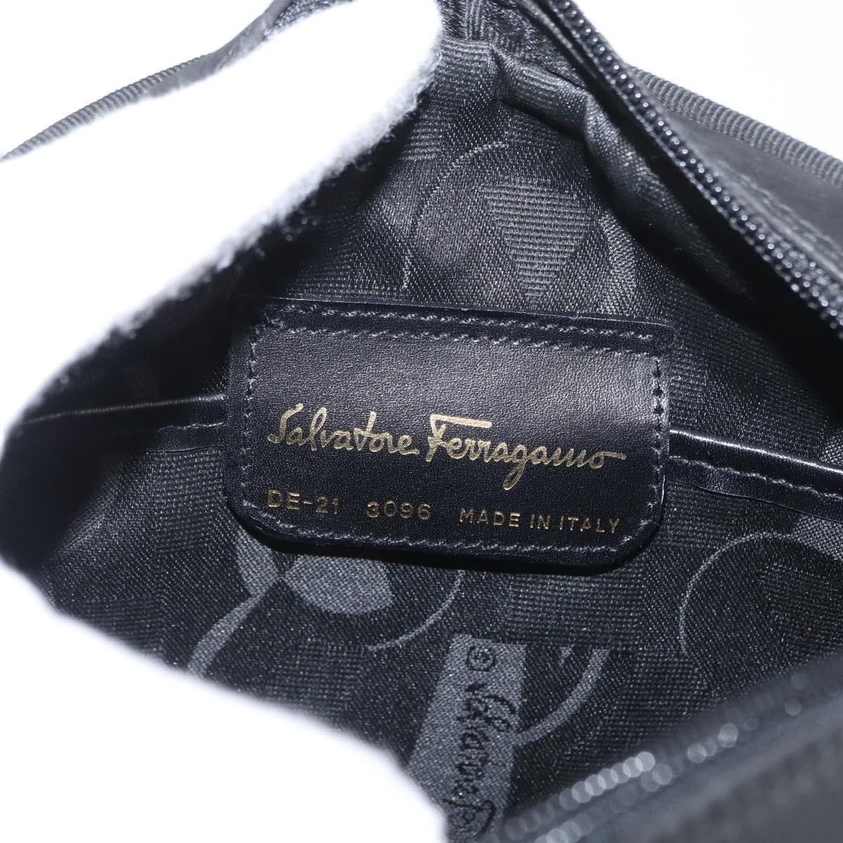 Salvatore Ferragamo Salvatore Ferragamo Vala Clutch Suede Size ONE SIZE - 6 Thumbnail