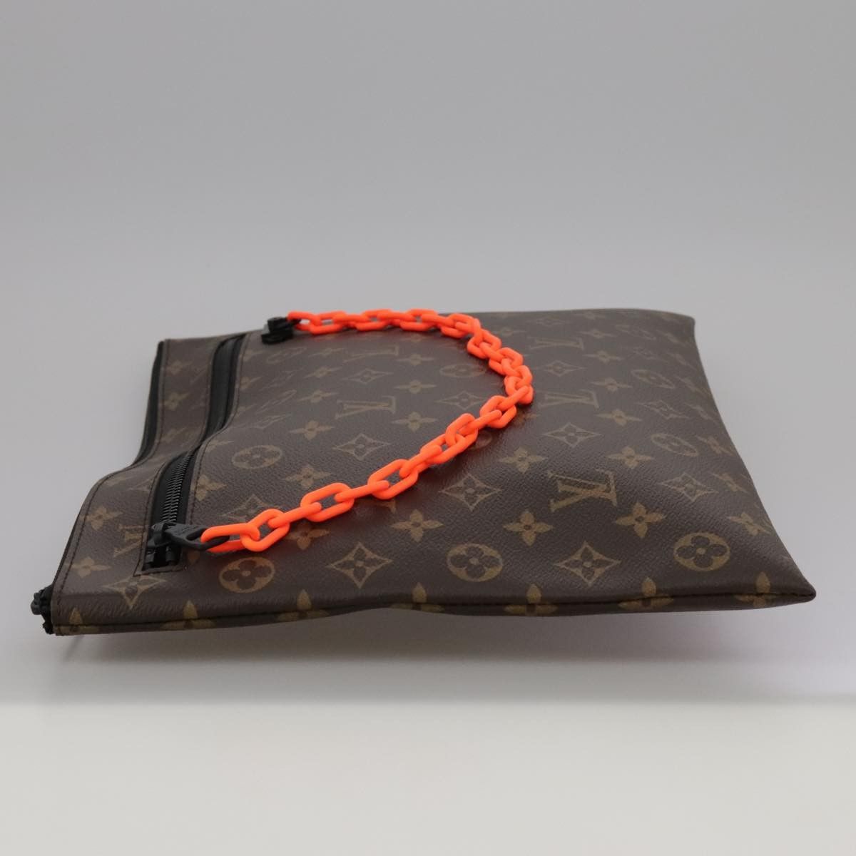 Louis Vuitton Louis Vuitton Solar Ray A4 Pouch Monogram Canvas Size ONE SIZE - 3 Thumbnail