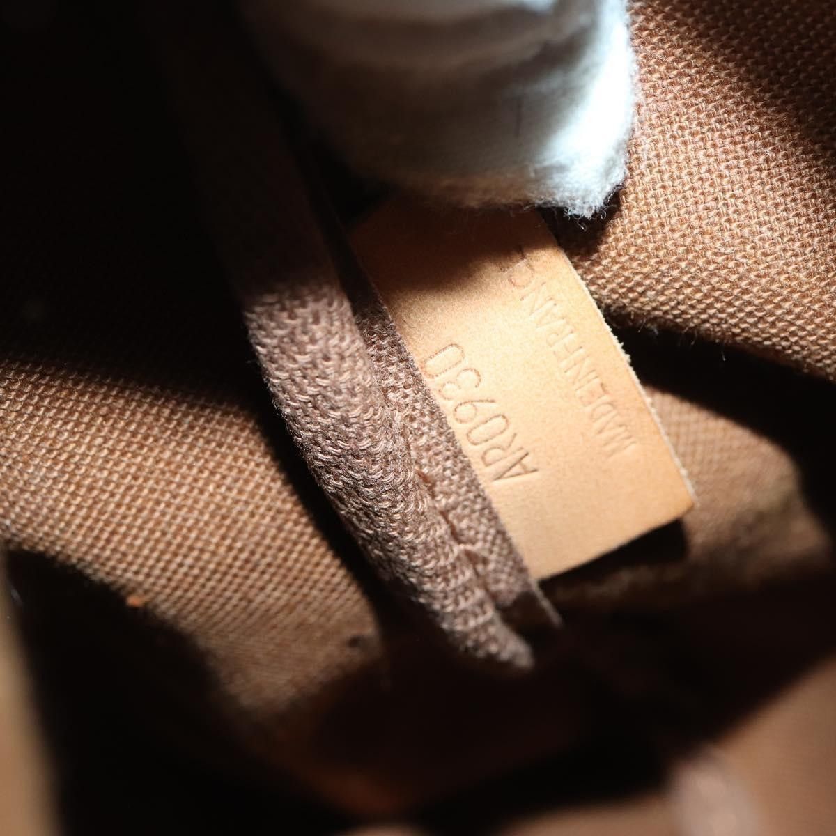 Louis Vuitton Louis Vuitton Saumur Handbag Monogram Canvas Size ONE SIZE - 6 Thumbnail