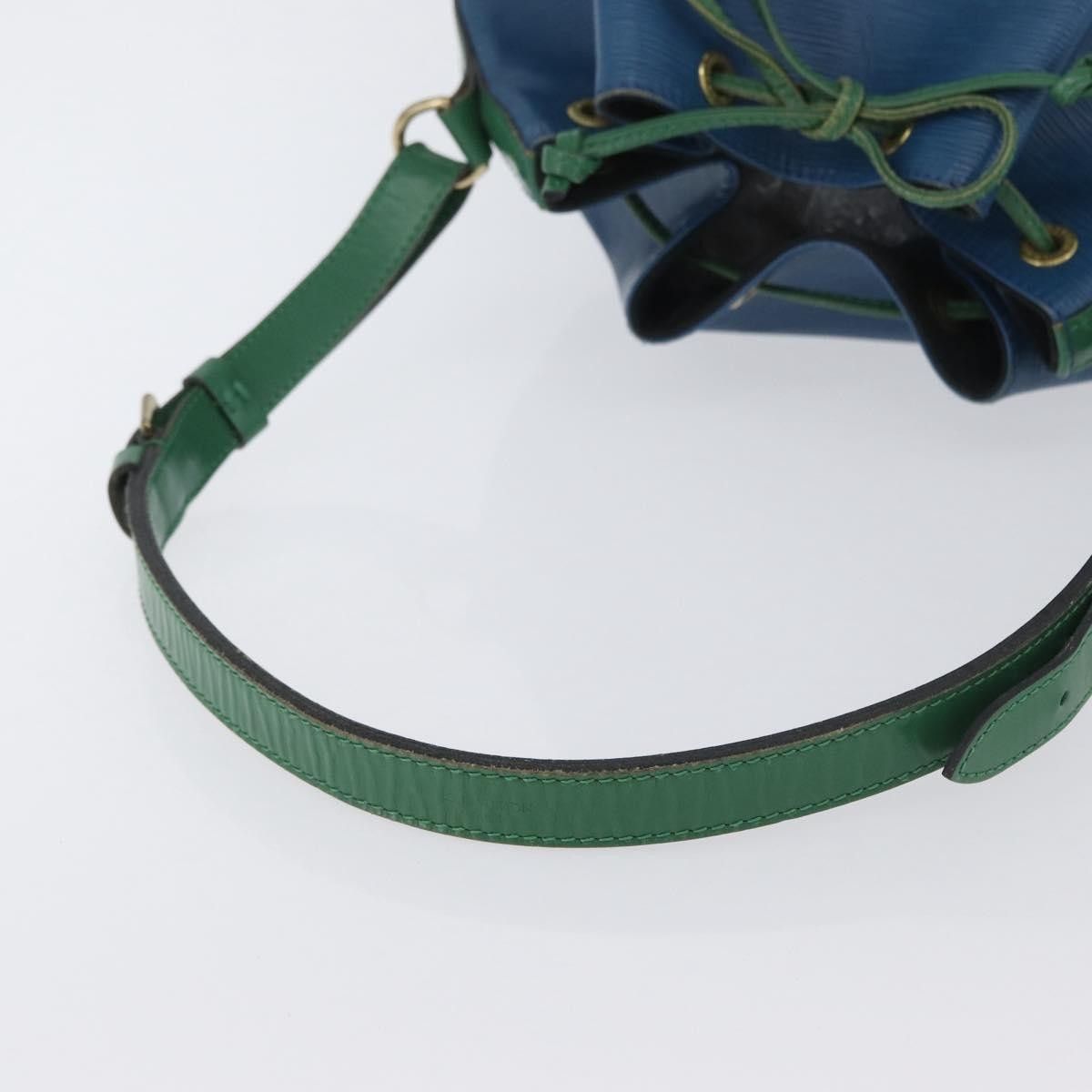 Louis Vuitton Louis Vuitton Bicolor Noe Epi Leather Size ONE SIZE - 8 Thumbnail