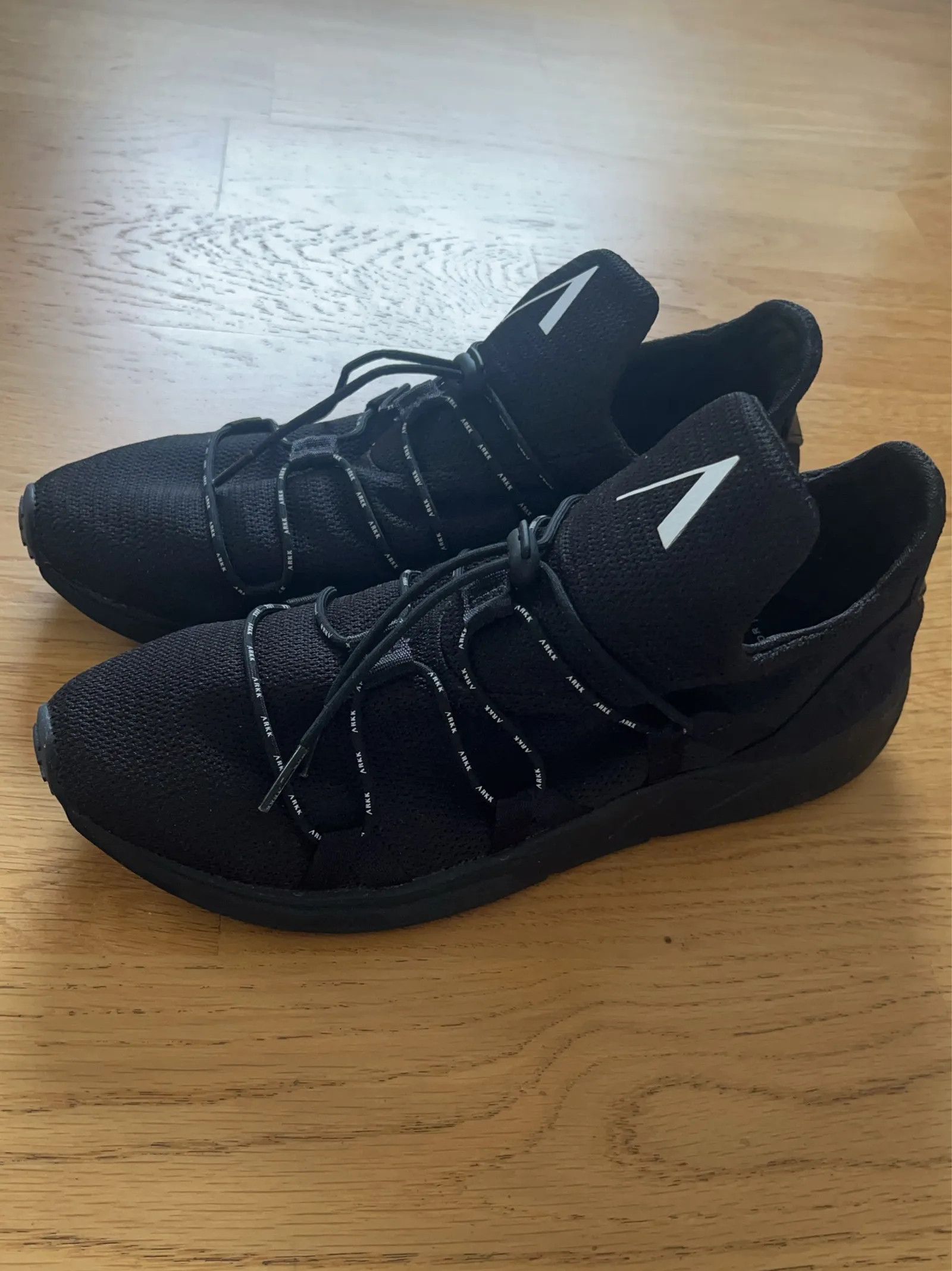 Arket Arket Sneakers Size US 10 / IT 40 - 2 Thumbnail