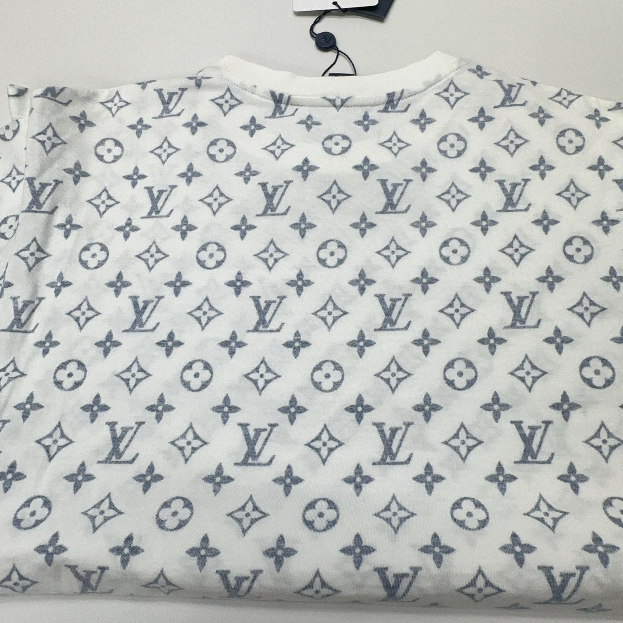 Louis Vuitton Louis Vuitton Monogram Chain T-Shirt Size L Size US L / EU 52-54 / 3 - 9 Thumbnail