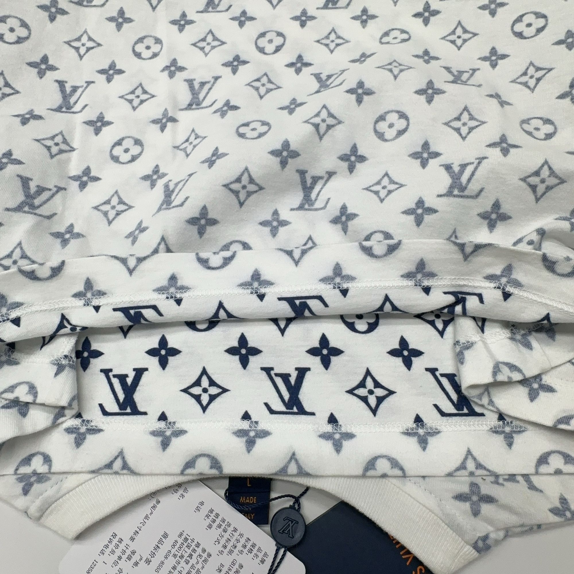 Louis Vuitton Louis Vuitton Monogram Chain T-Shirt Size L Size US L / EU 52-54 / 3 - 7 Thumbnail