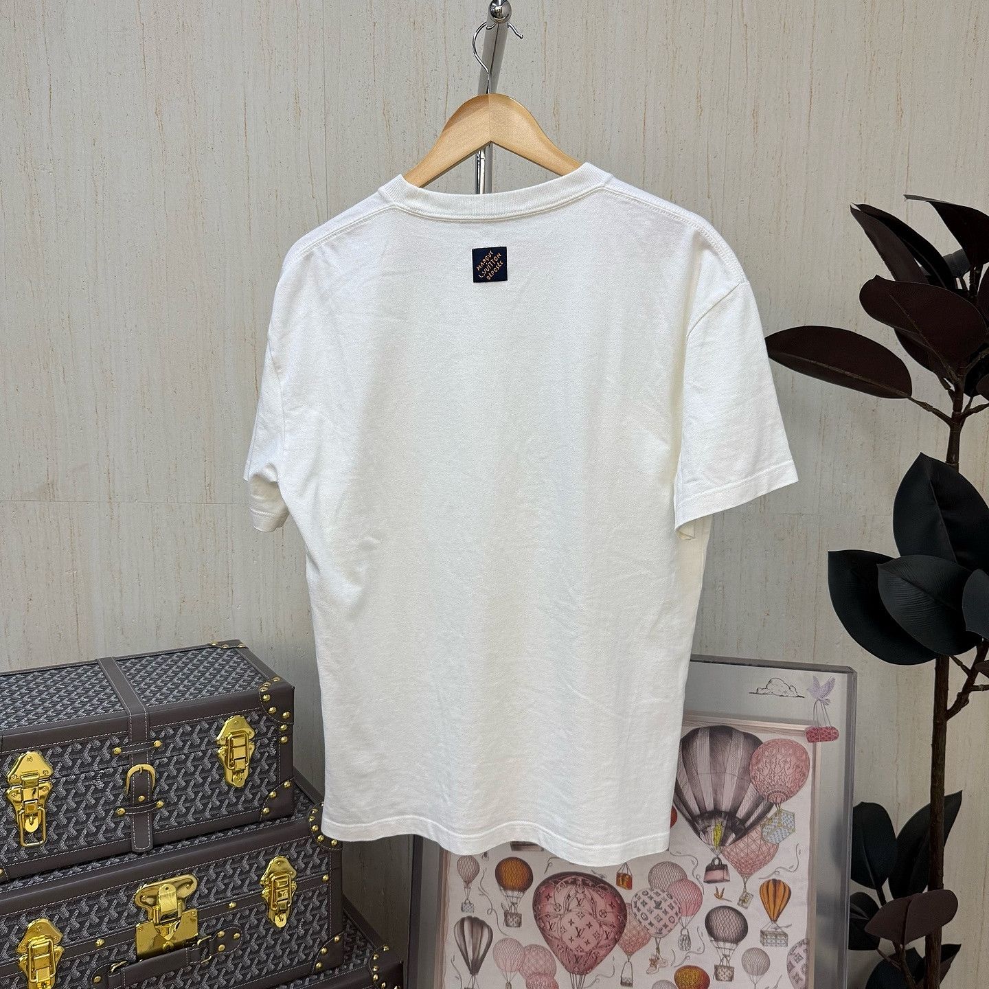 Louis Vuitton Louis Vuitton Logo Embroidered T-Shirt White Size M Size US M / EU 48-50 / 2 - 2 Thumbnail