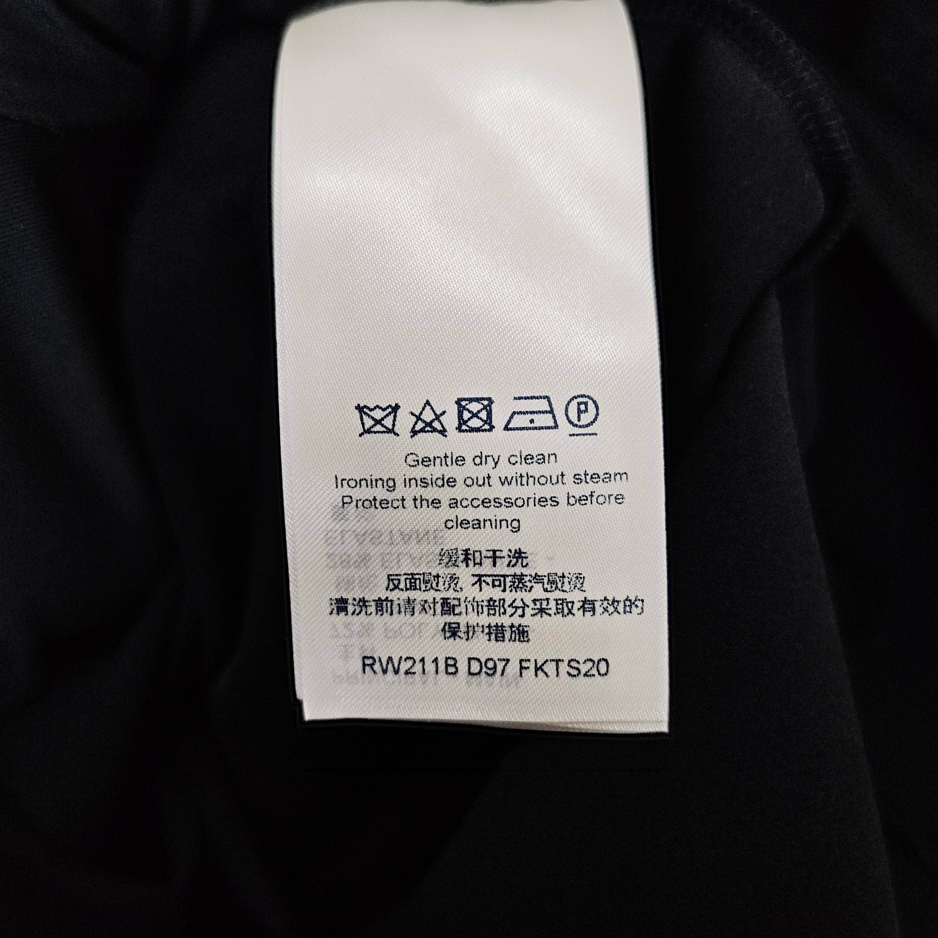 Louis Vuitton Louis Vuitton Monogram Short Sleeve T-Shirt Black M Size M / US 6-8 / IT 42-44 - 4 Thumbnail