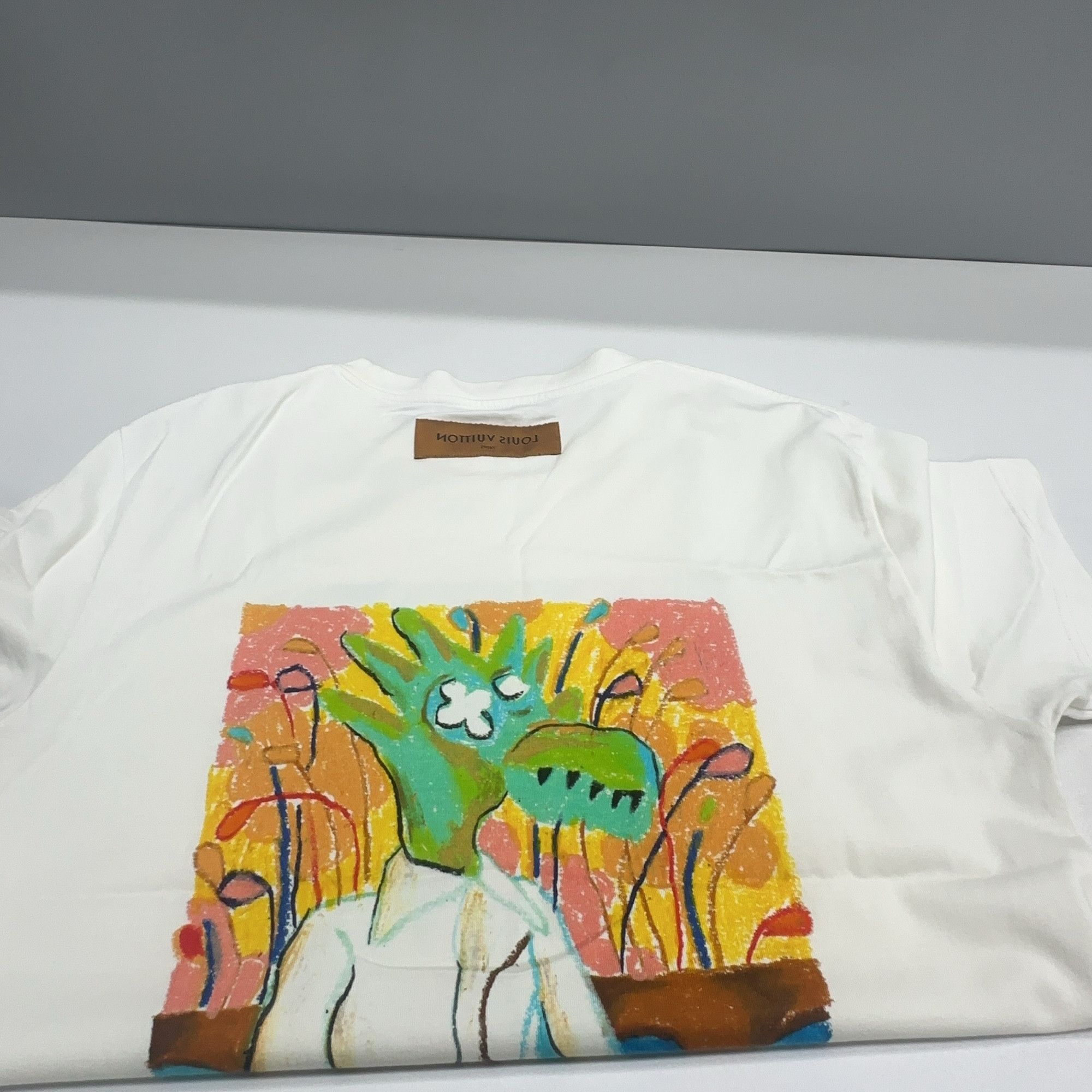 Louis Vuitton Louis Vuitton Graphic T-Shirt US S Size US S / EU 44-46 / 1 - 11 Thumbnail