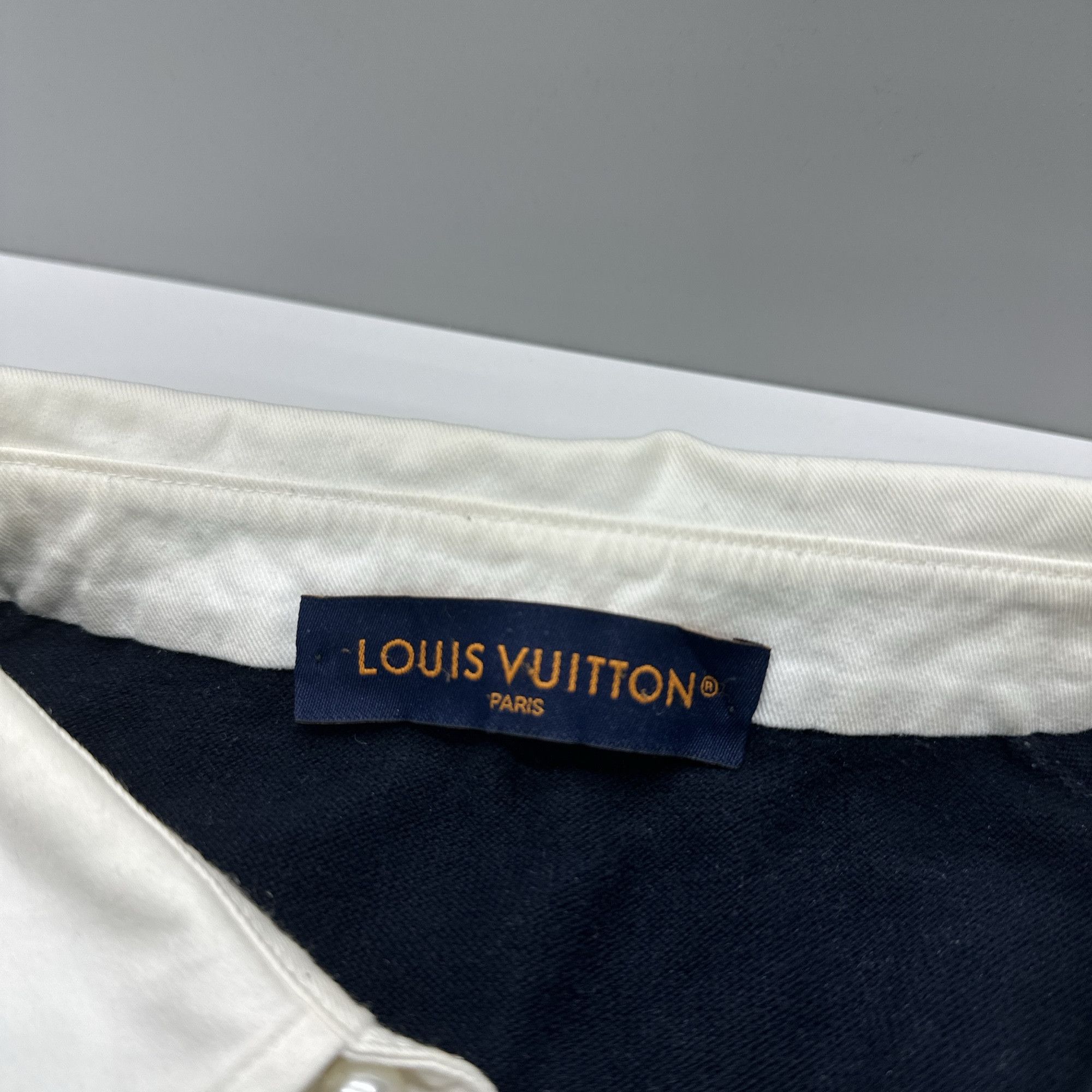 Louis Vuitton Louis Vuitton Logo Embroidered Polo Navy Size XXL Size US XXL / EU 58 / 5 - 3 Thumbnail