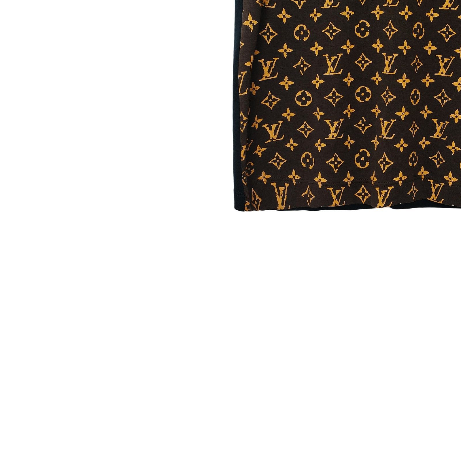 Louis Vuitton Louis Vuitton Monogram Pocket T-Shirt Size L Size L / US 10 / IT 46 - 8 Thumbnail