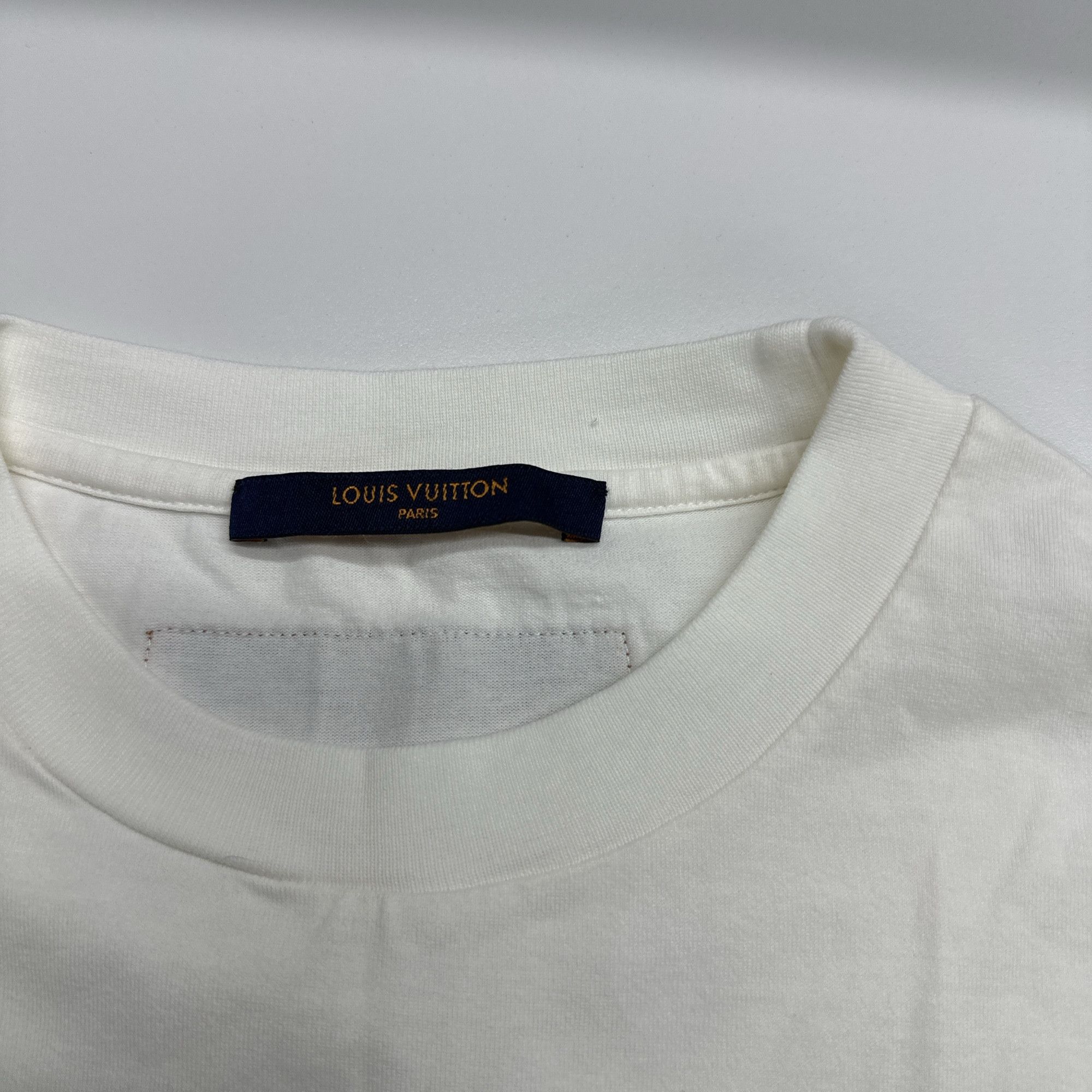 Louis Vuitton Louis Vuitton Puppet Graphic T-Shirt White Size S Size US S / EU 44-46 / 1 - 3 Thumbnail