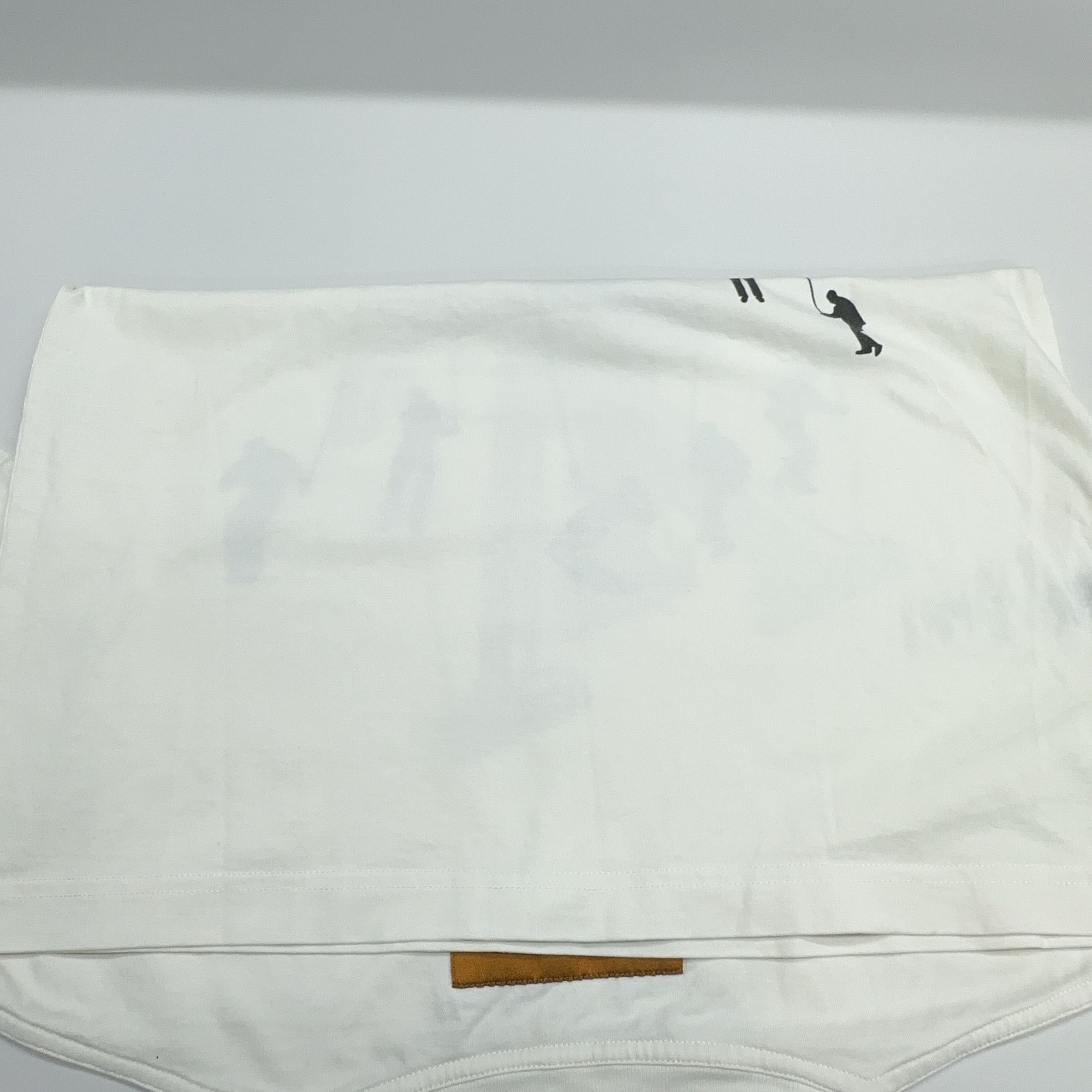 Louis Vuitton Louis Vuitton Puppet Graphic T-Shirt White Size S Size US S / EU 44-46 / 1 - 6 Thumbnail