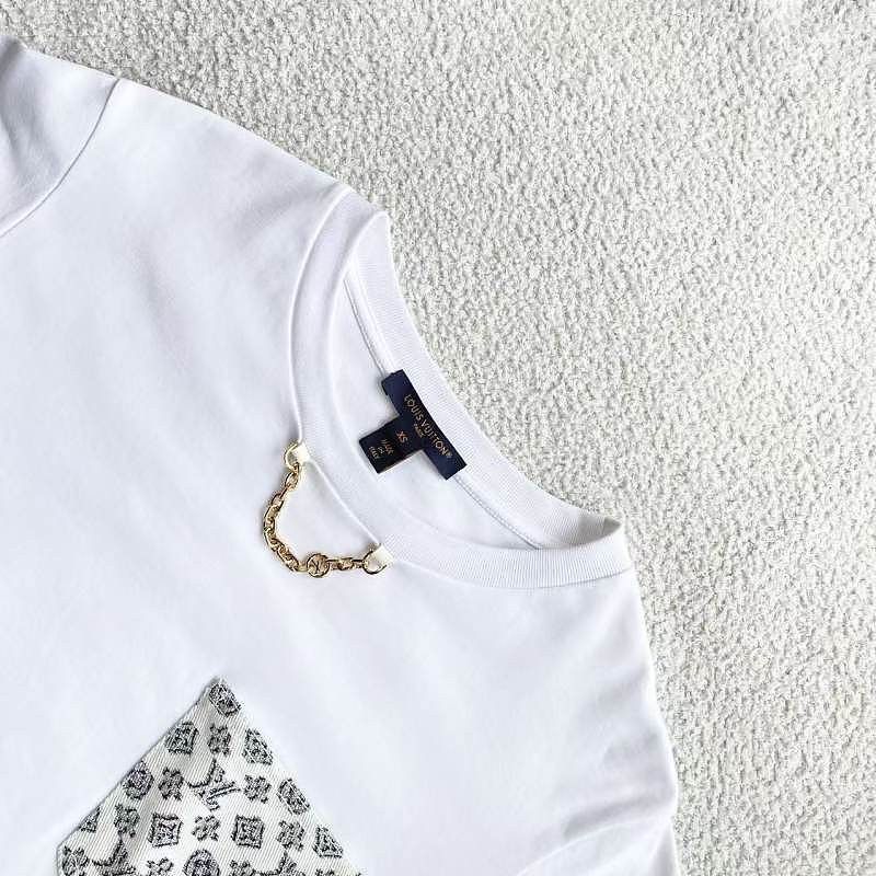 Louis Vuitton Louis Vuitton Monogram Pocket T-Shirt Size XS Size XS / US 0-2 / IT 36-38 - 3 Thumbnail