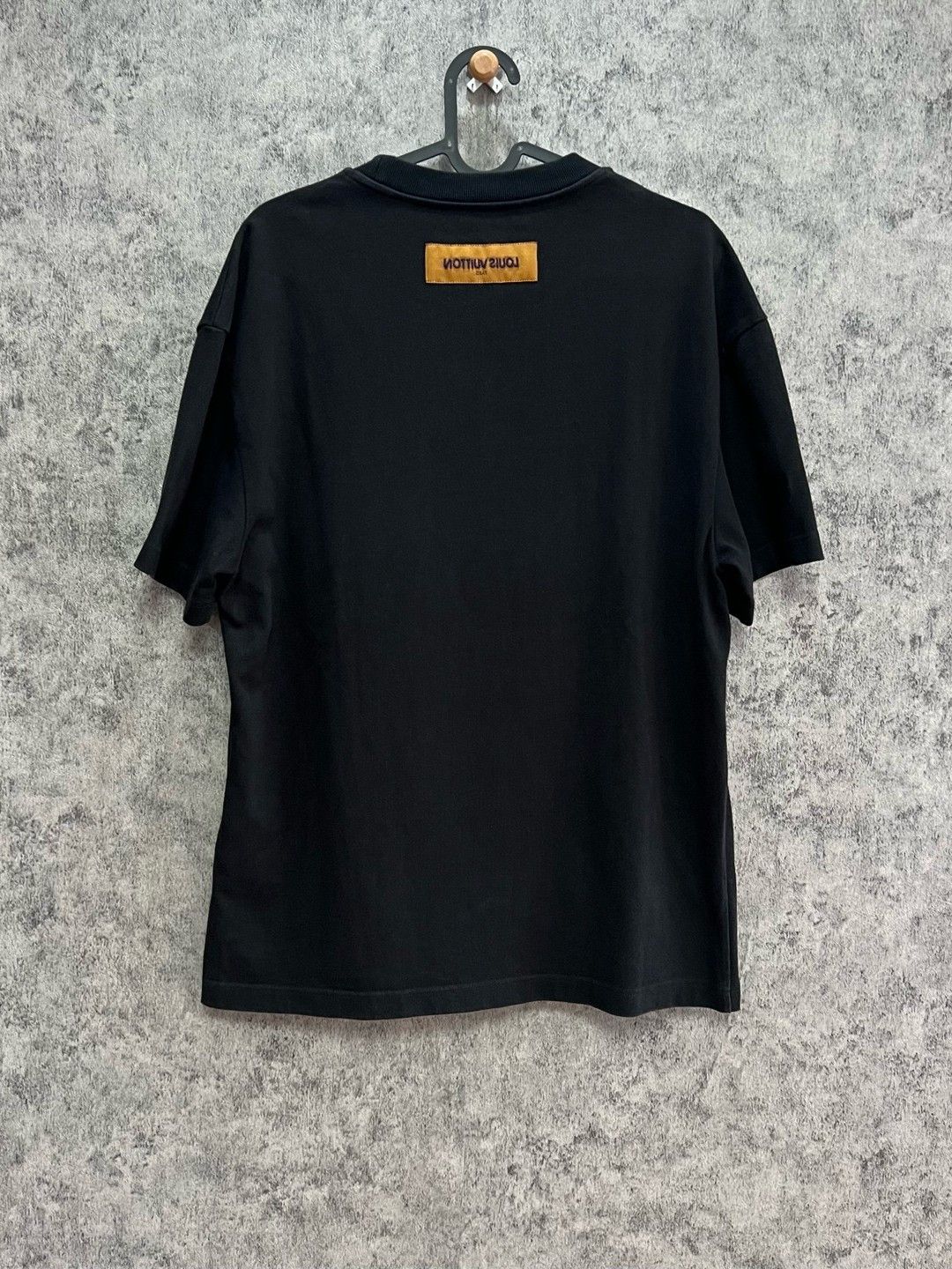 Louis Vuitton Louis Vuitton Embroidered Logo T-Shirt Size S Size US S / EU 44-46 / 1 - 2 Thumbnail