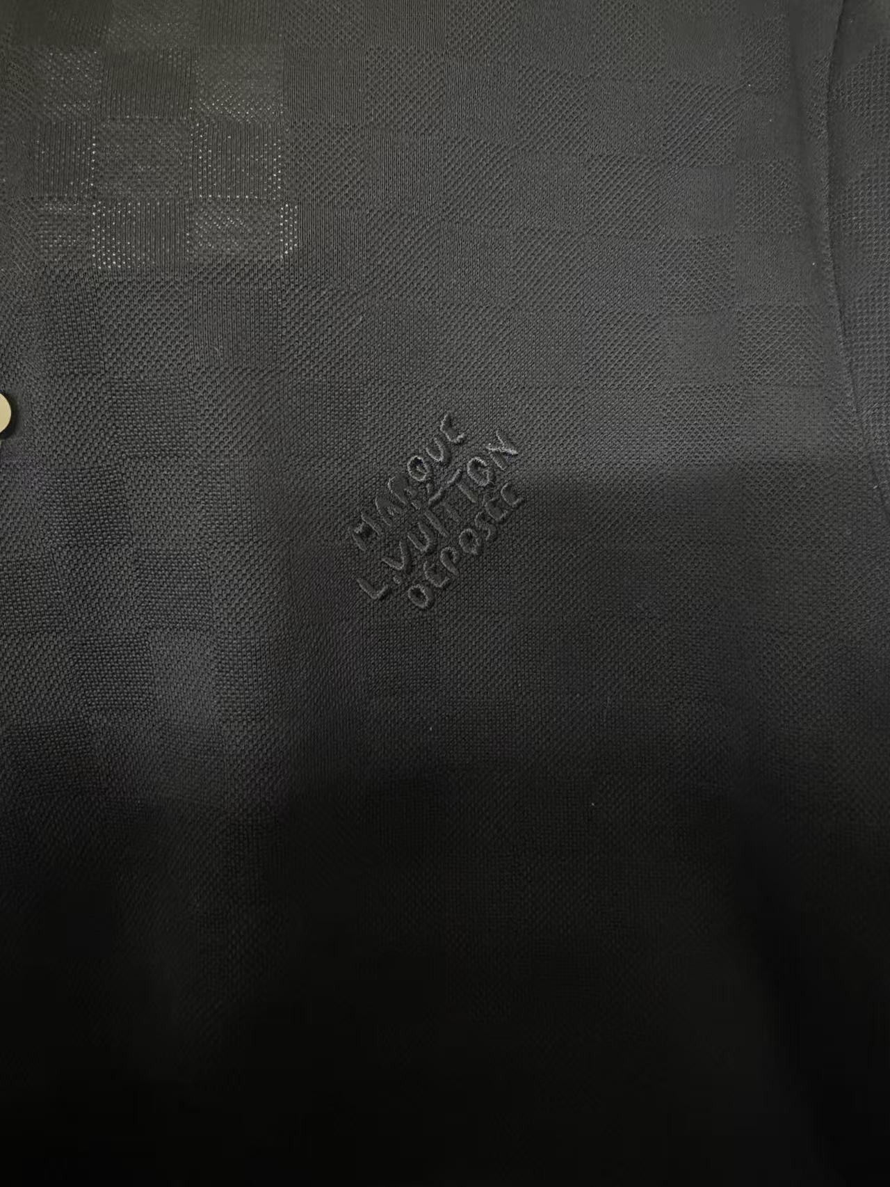 Louis Vuitton Louis Vuitton Damier Logo Polo Shirt Size XL Size US XL / EU 56 / 4 - 5 Thumbnail