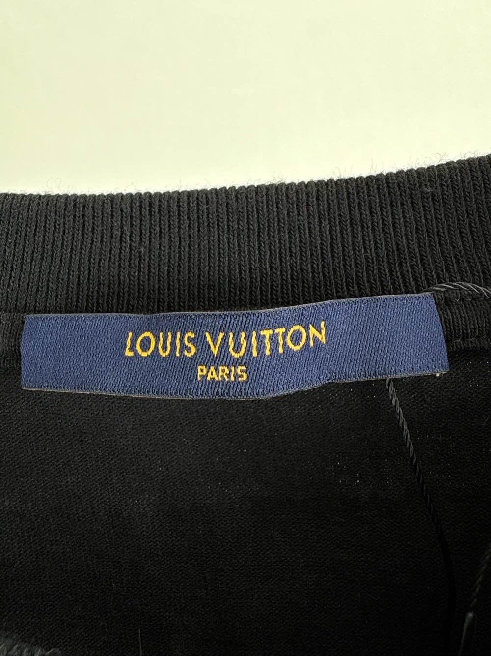 Louis Vuitton Louis Vuitton Embroidered Logo T-Shirt Size XL Size US XL / EU 56 / 4 - 3 Thumbnail