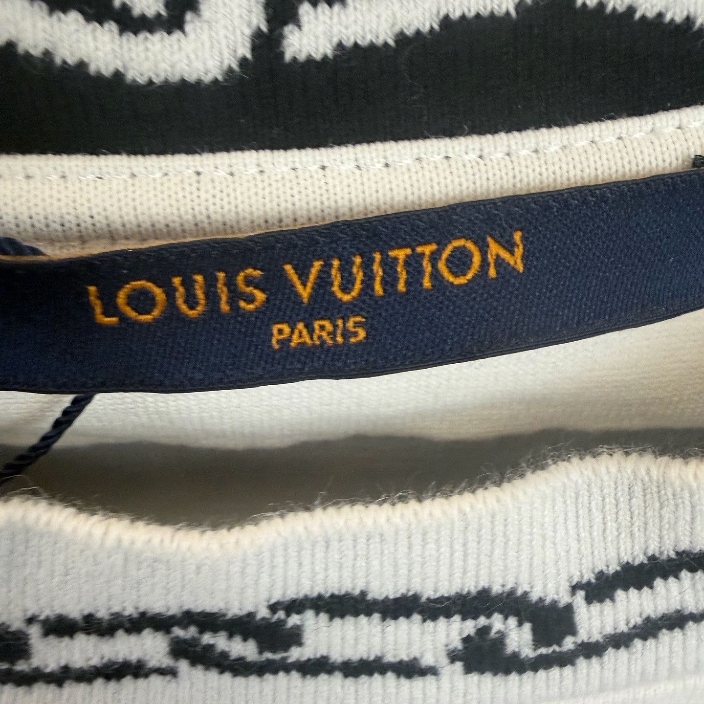 Louis Vuitton Louis Vuitton Chain Jacquard T-Shirt Size M Size US M / EU 48-50 / 2 - 3 Thumbnail