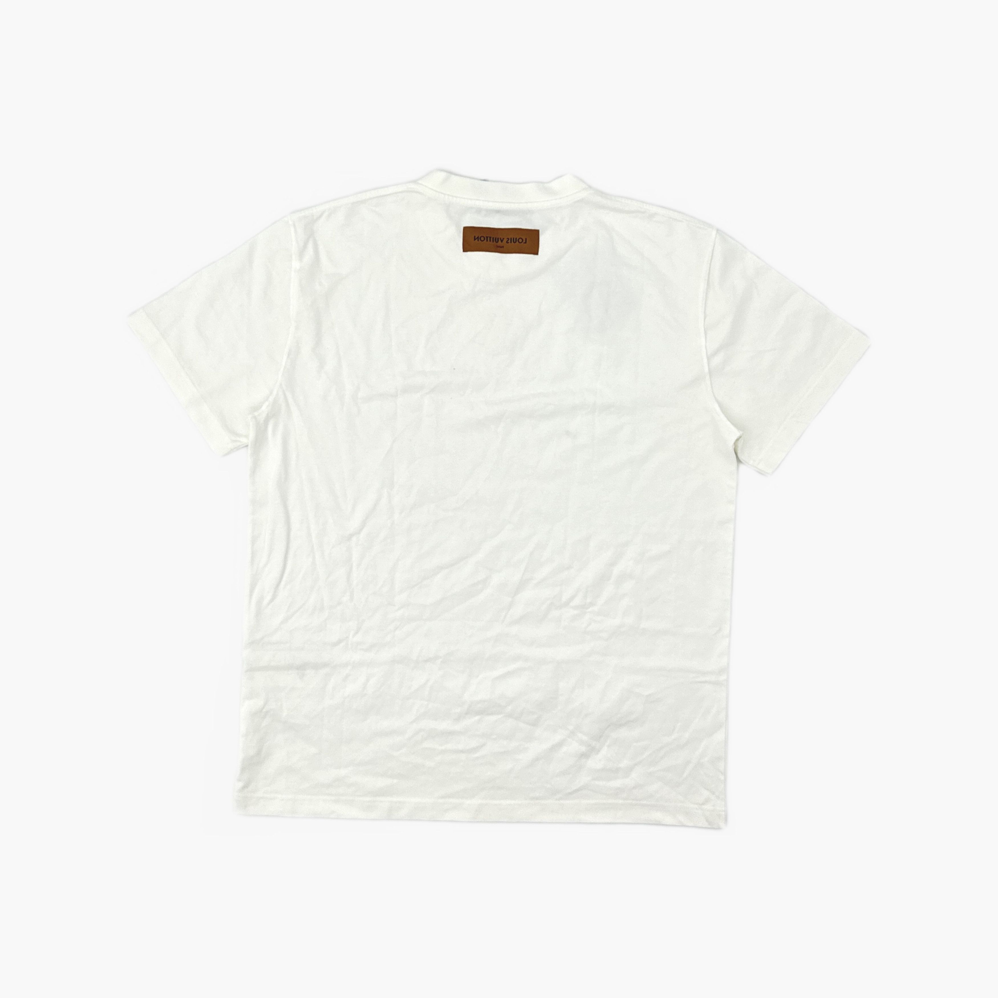 Louis Vuitton Louis Vuitton Embossed Logo T-Shirt Size L Size US L / EU 52-54 / 3 - 2 Thumbnail