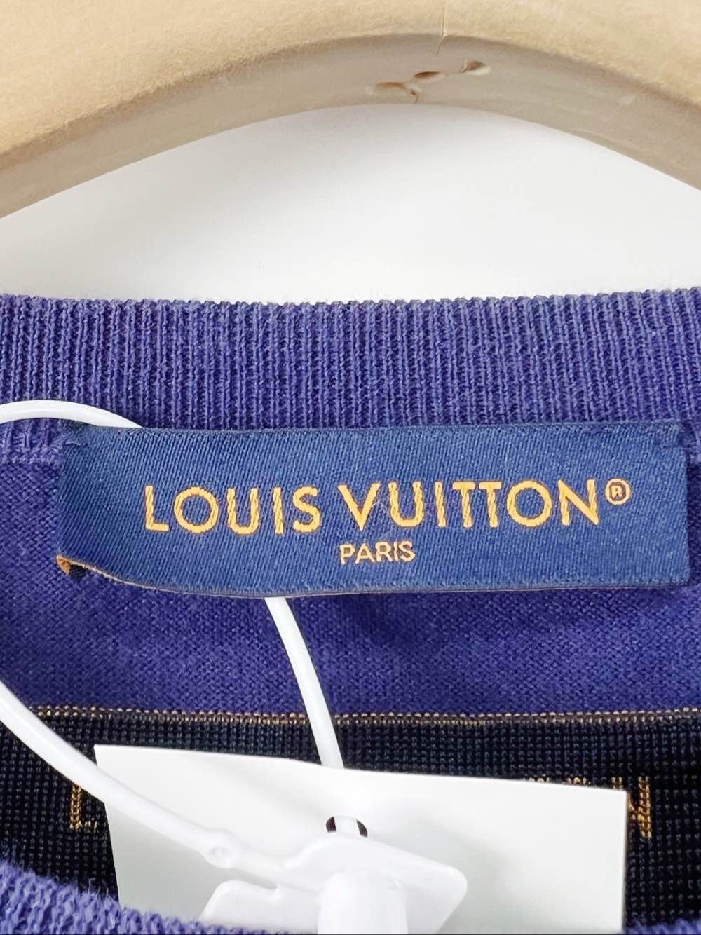 Louis Vuitton Louis Vuitton Script Logo T-Shirt Size L Size US L / EU 52-54 / 3 - 3 Thumbnail