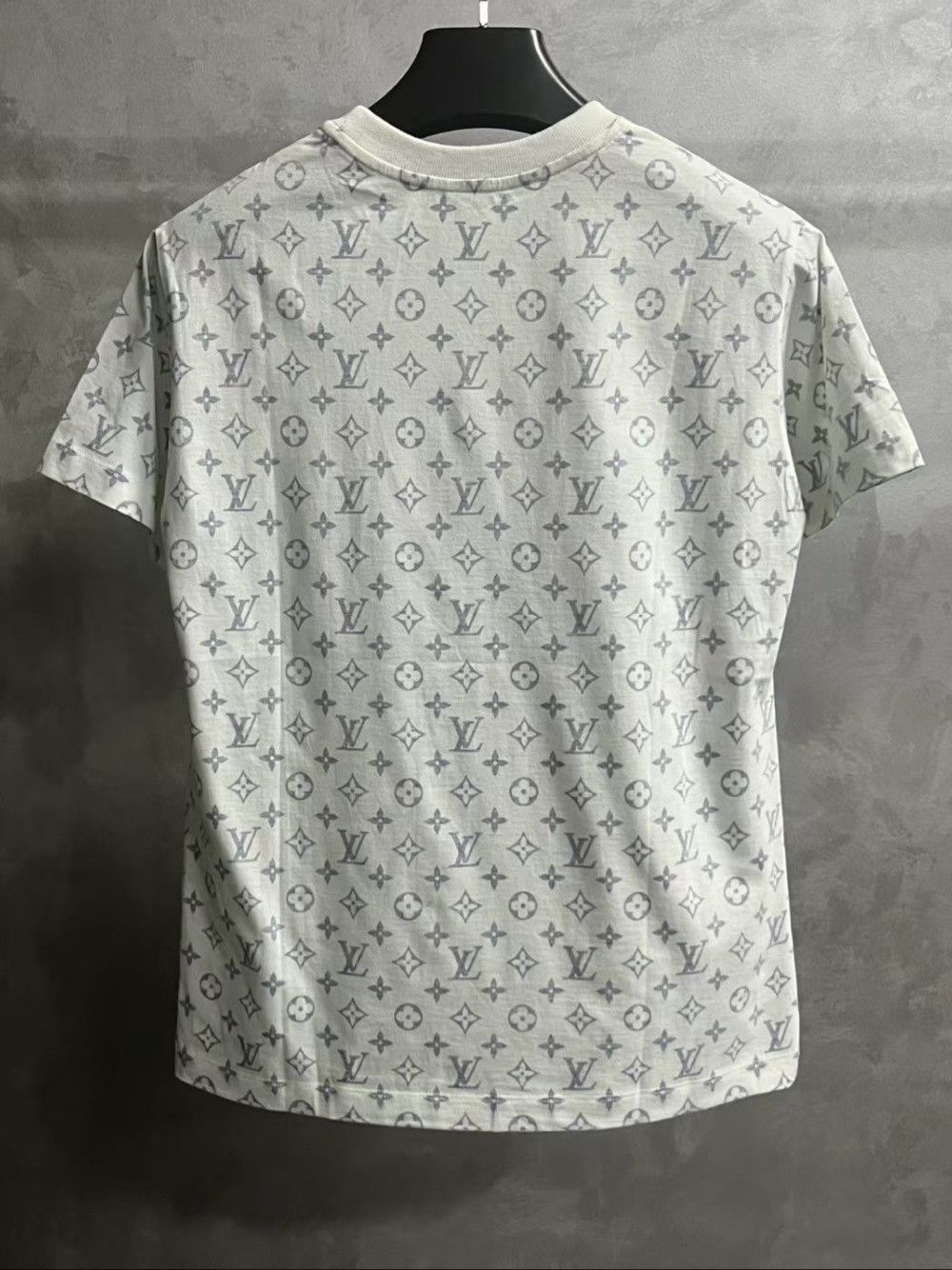 Louis Vuitton Louis Vuitton Monogram Chain T-Shirt Size XS Size US XS / EU 42 / 0 - 2 Thumbnail