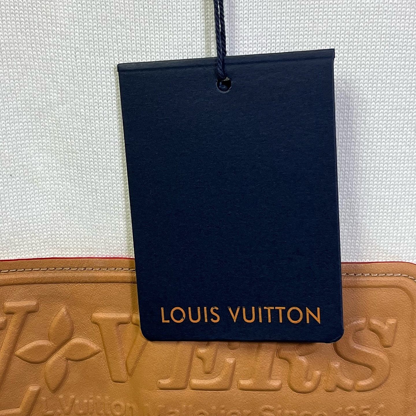 Louis Vuitton Louis Vuitton Logo Patch T-Shirt Size M Size US M / EU 48-50 / 2 - 5 Thumbnail