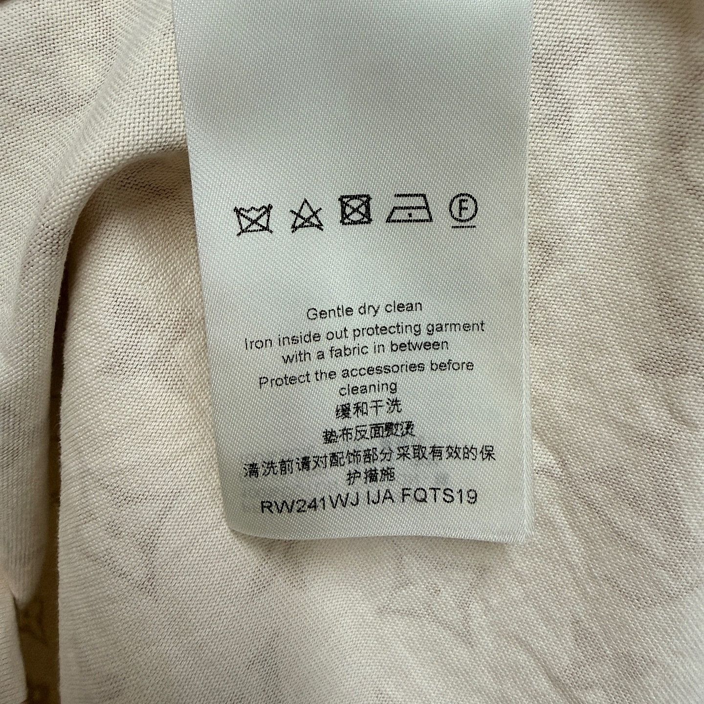 Louis Vuitton Louis Vuitton Monogram Short Sleeve T-Shirt Size L Size L / US 10 / IT 46 - 4 Thumbnail