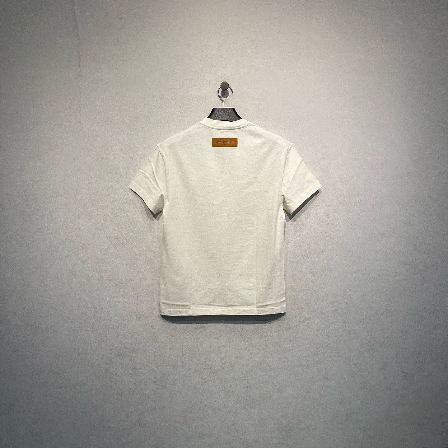 Louis Vuitton Louis Vuitton Neon Logo Embroidered T-Shirt Size XS Size US XS / EU 42 / 0 - 2 Thumbnail