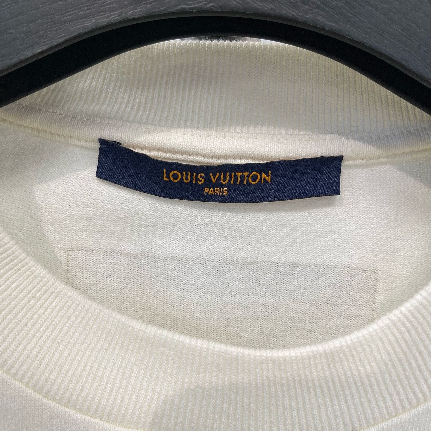 Louis Vuitton Louis Vuitton Neon Logo Embroidered T-Shirt Size XS Size US XS / EU 42 / 0 - 3 Thumbnail