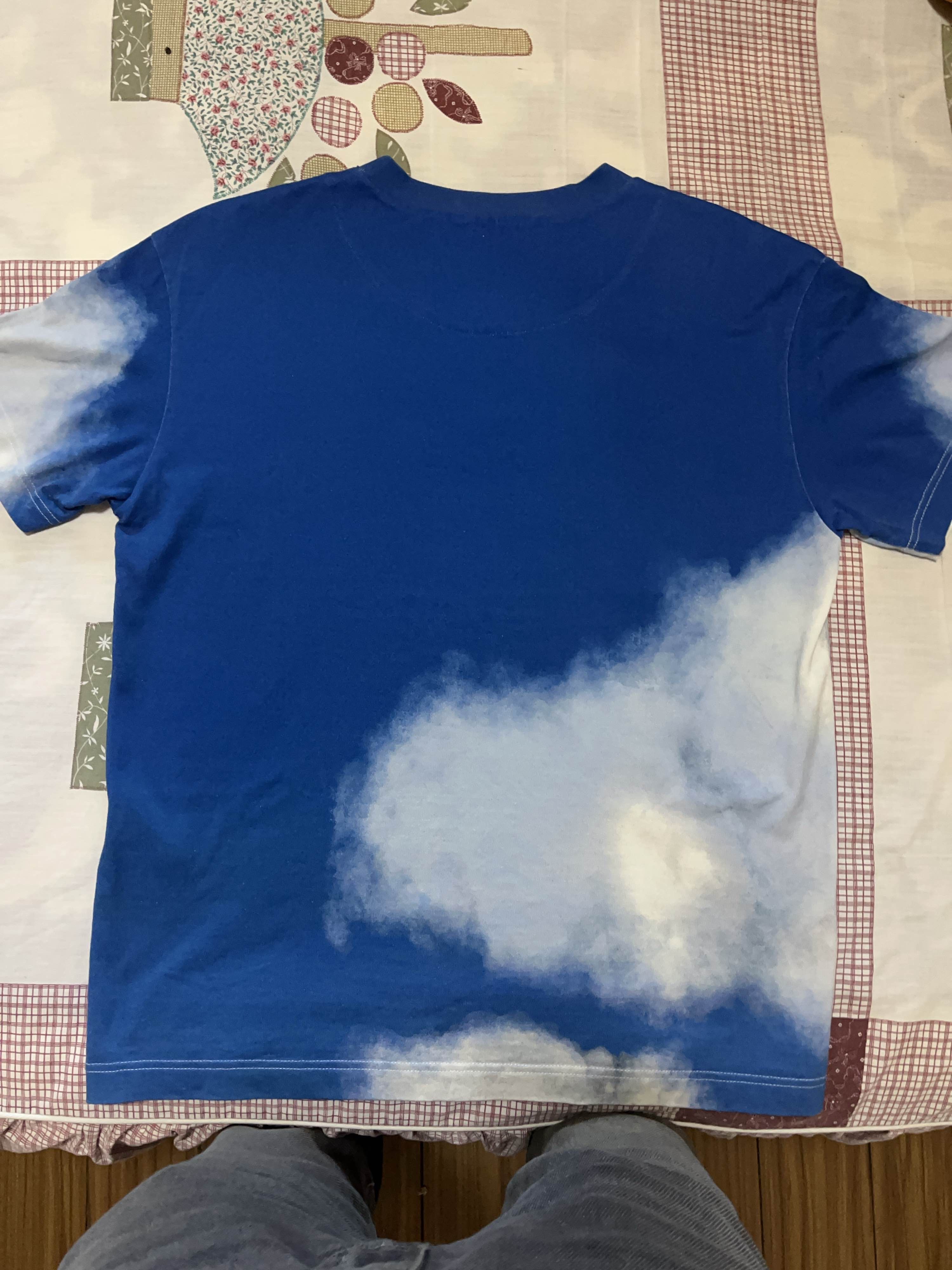 Louis Vuitton Louis Vuitton Cloud Print T-Shirt Size XS Size US XS / EU 42 / 0 - 2 Thumbnail