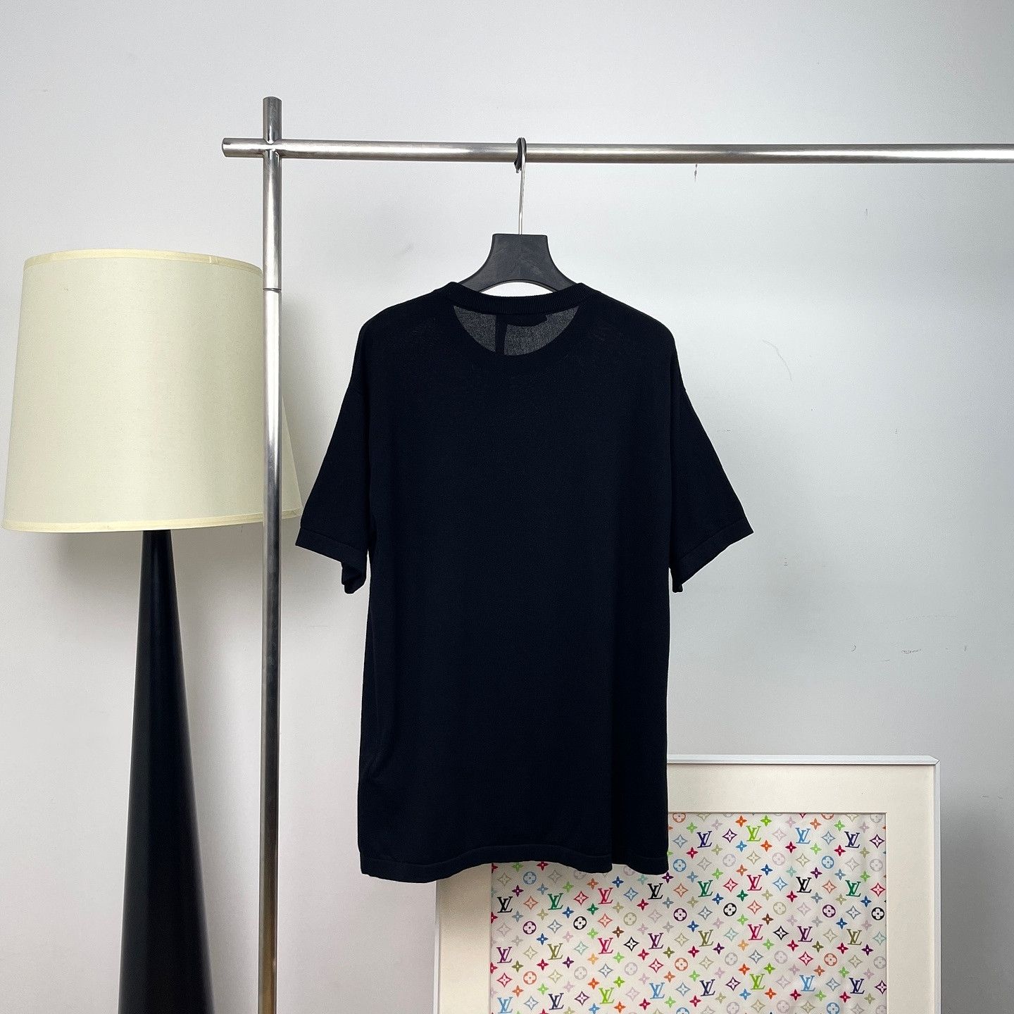 Louis Vuitton Louis Vuitton Beaded Pocket T-Shirt Size L Size US L / EU 52-54 / 3 - 2 Thumbnail